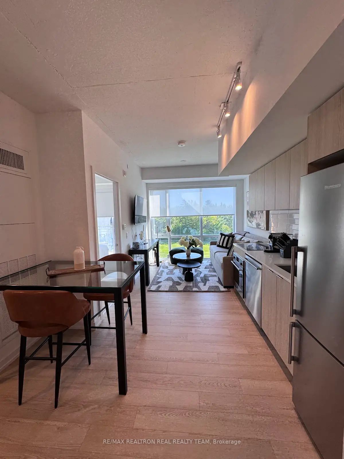 100 Carrick Trail 407, Gravenhurst, ON P1P 1T9 photo 4