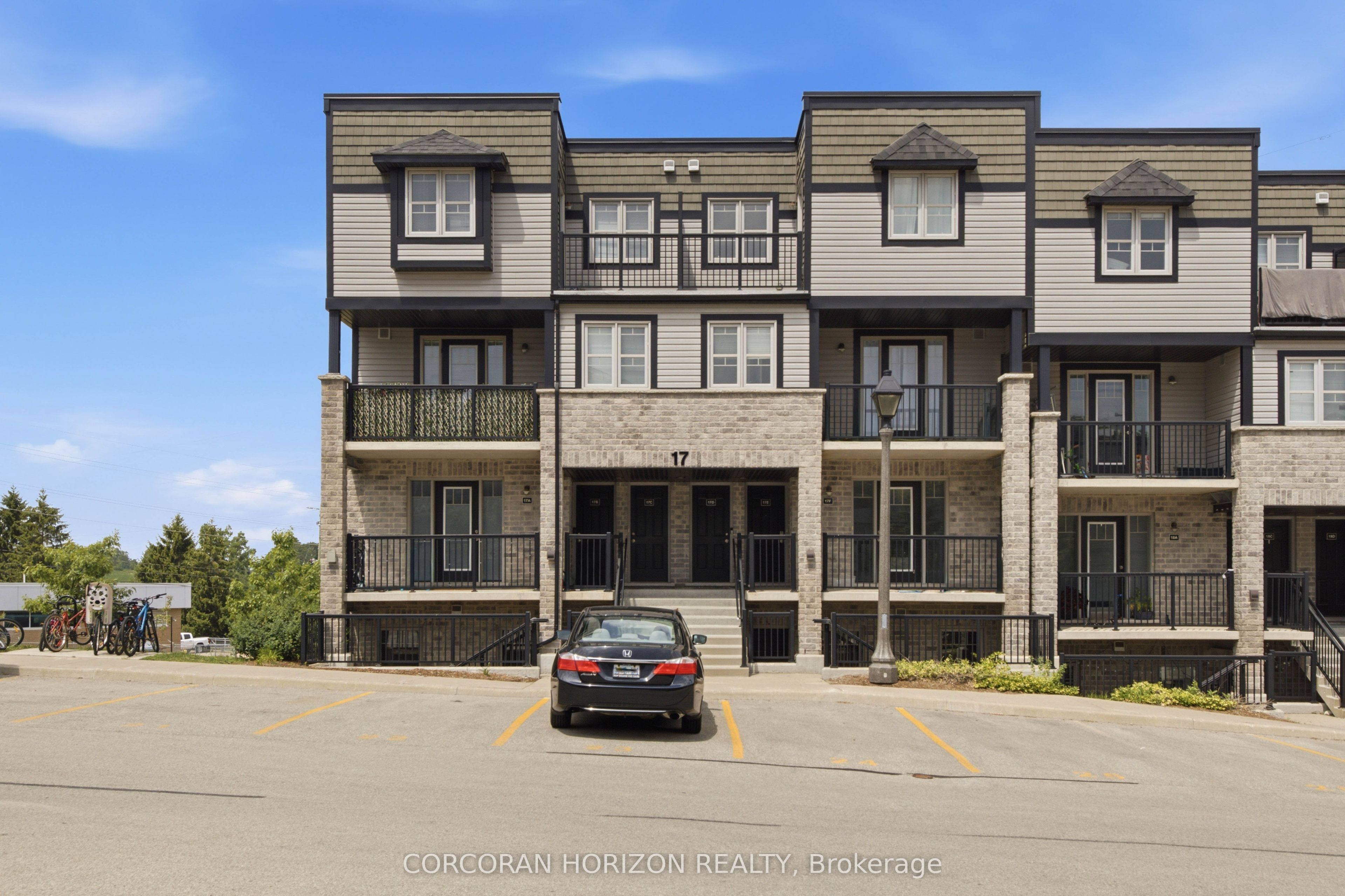 1989 Ottawa Street S 17G, Kitchener, ON N2E 0G7 photo 3