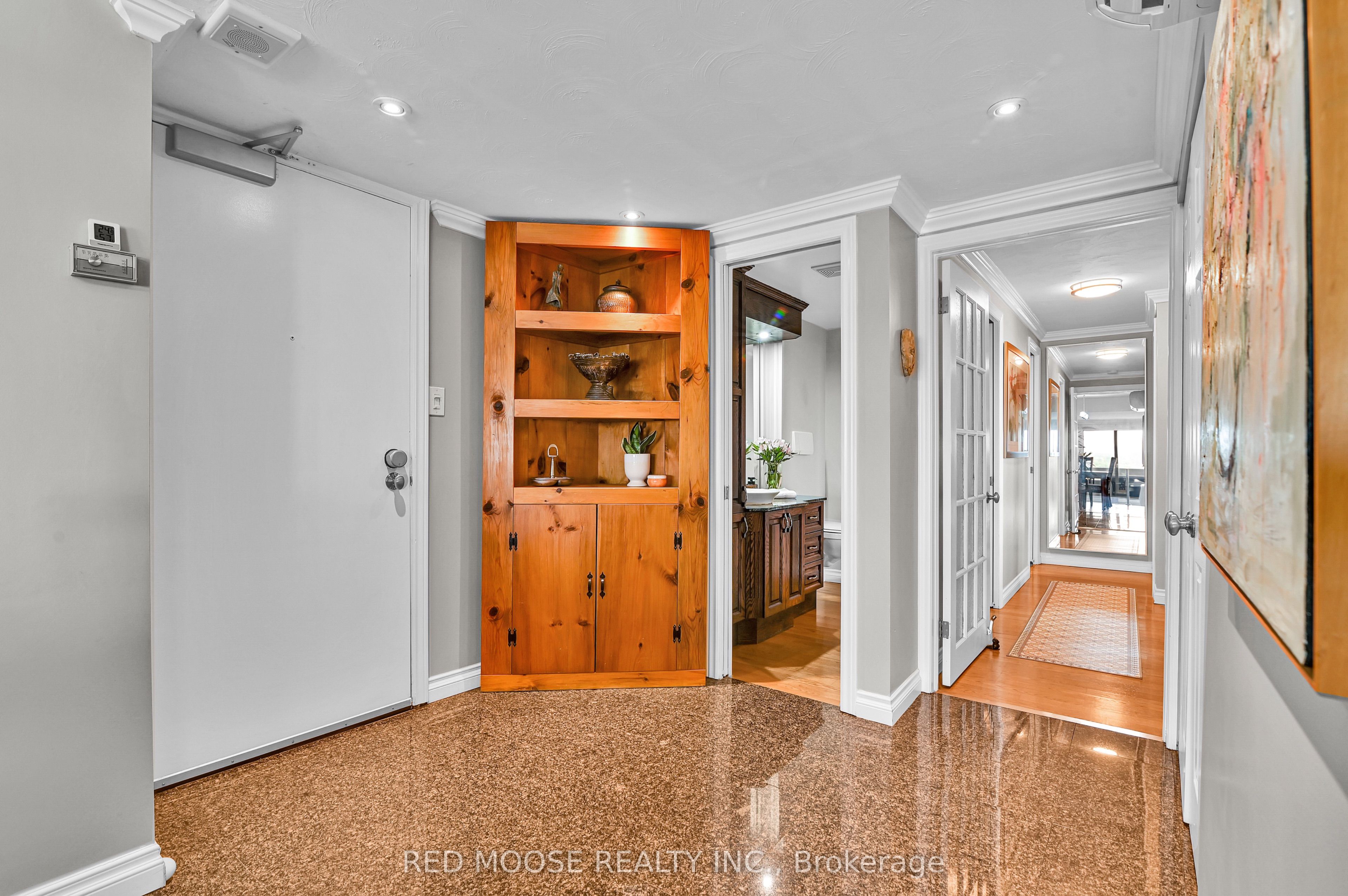 1081 Ambleside Drive 2410, Woodroffe, ON K2B 8C8 photo 4