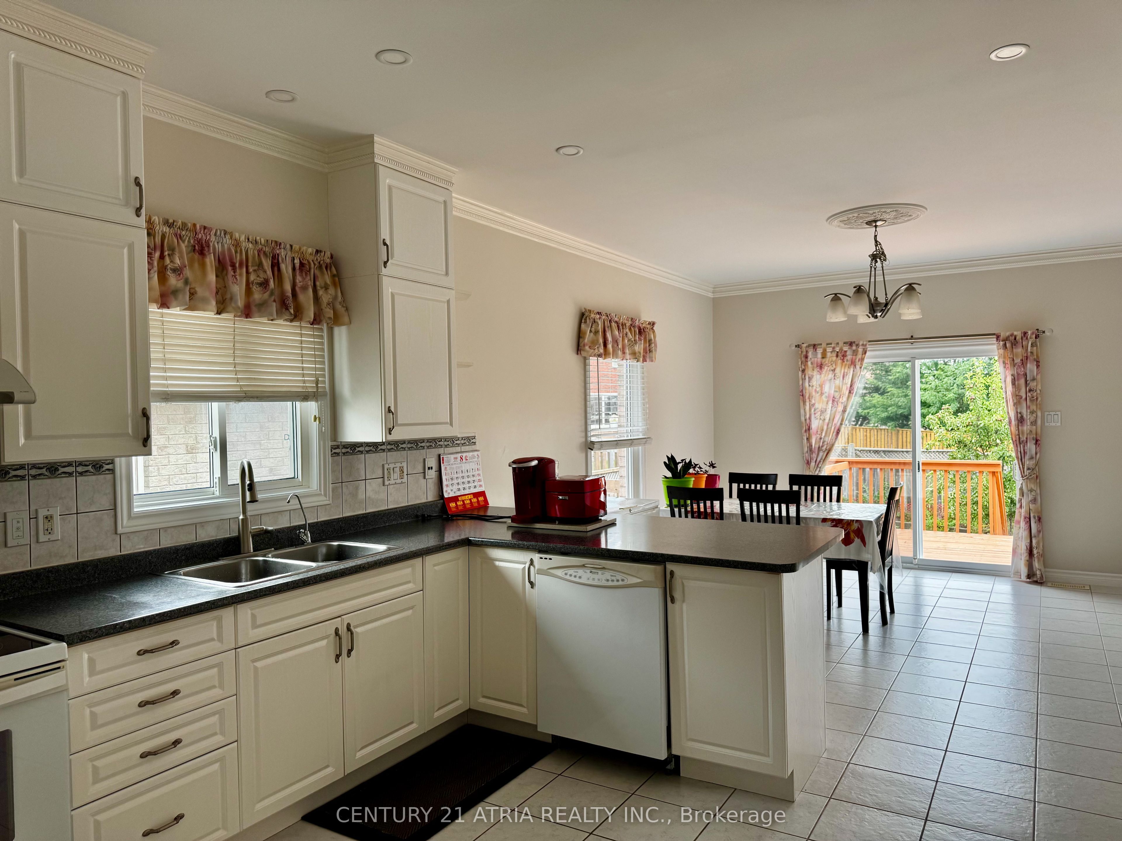 1688 Keppler Crescent, Peterborough, ON K9K 2P5 photo 3