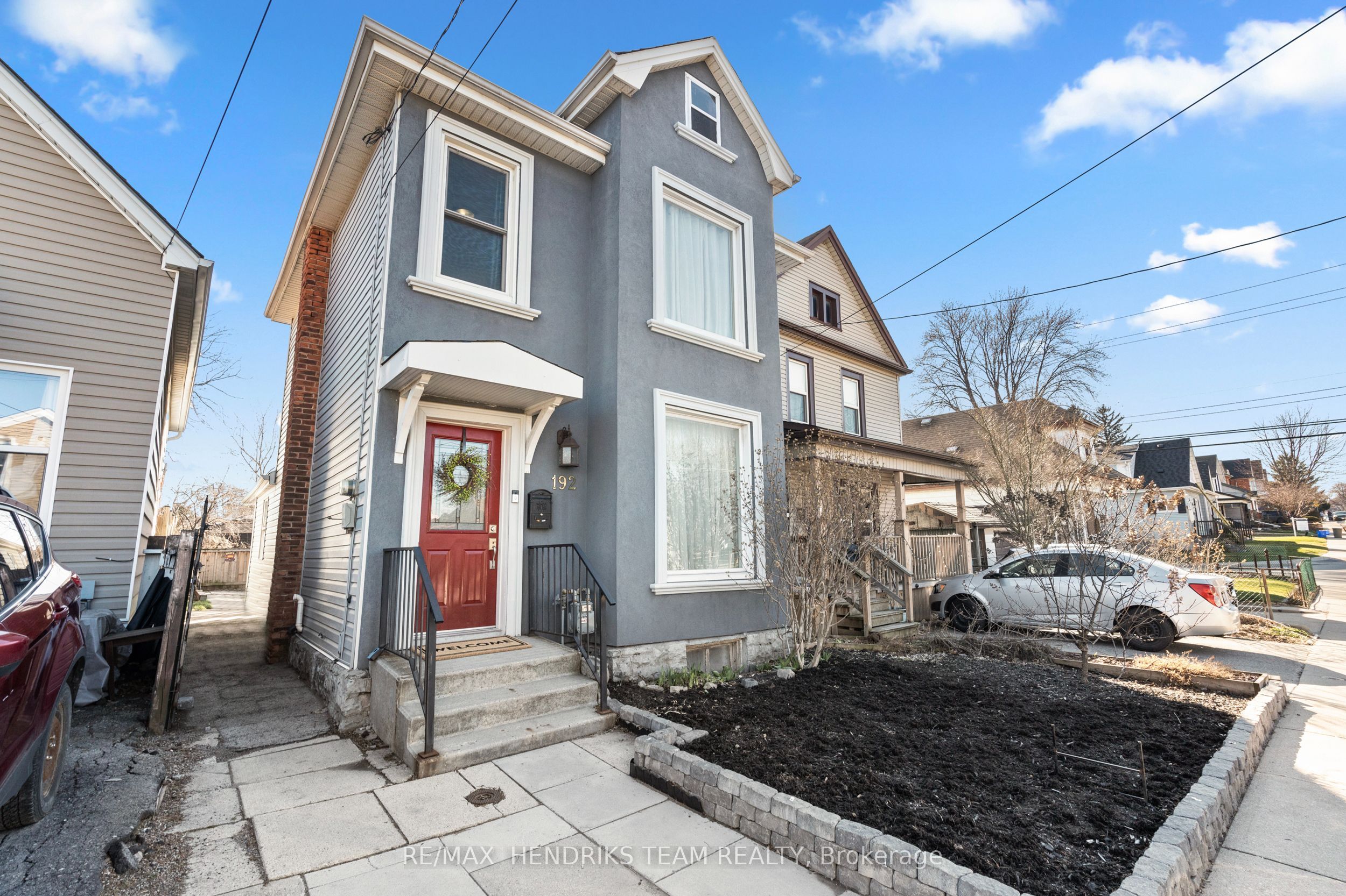192 Wood Street E, Hamilton, ON L8L 3Z1 photo 2