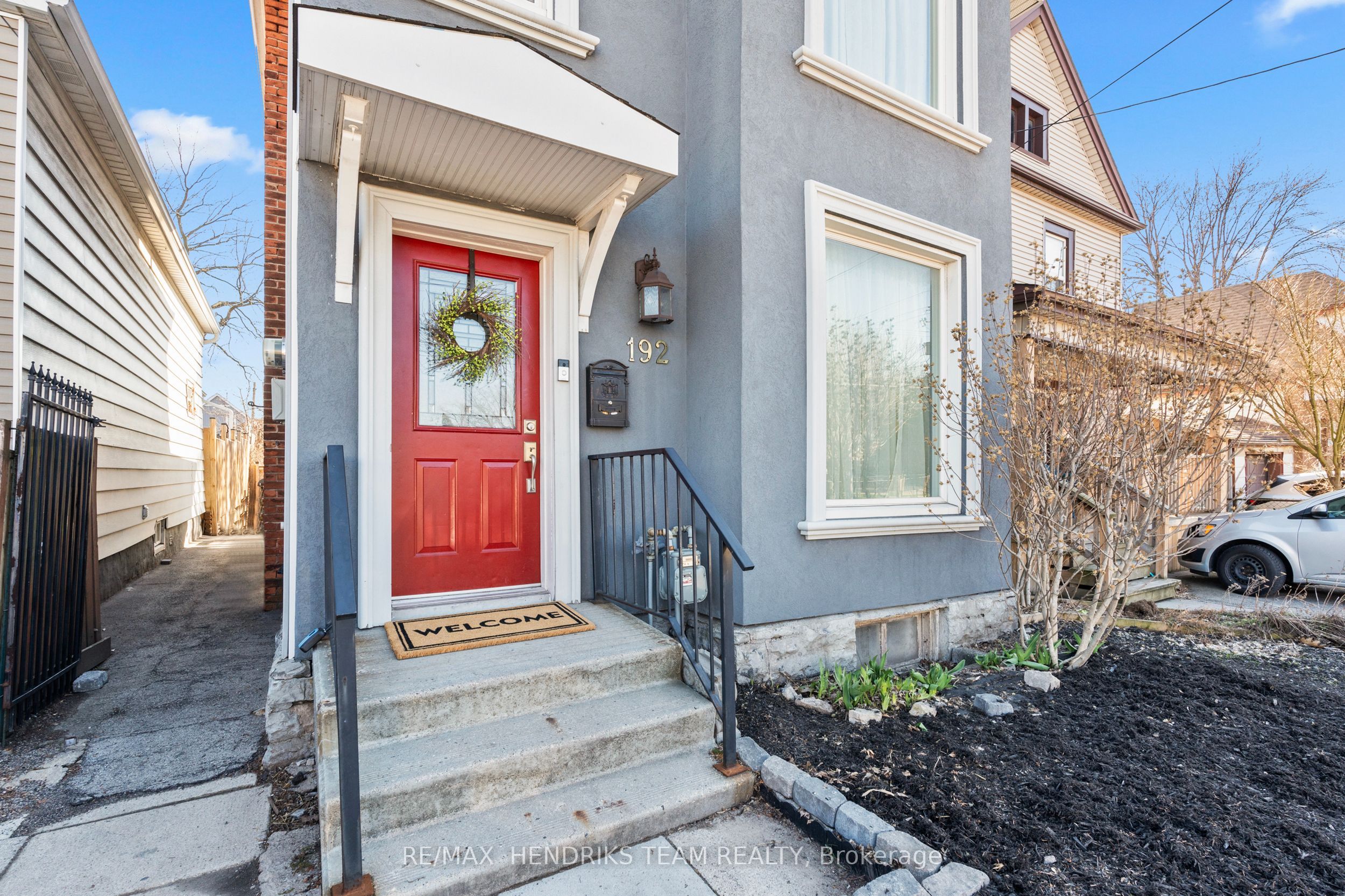 192 Wood Street E, Hamilton, ON L8L 3Z1 photo 4