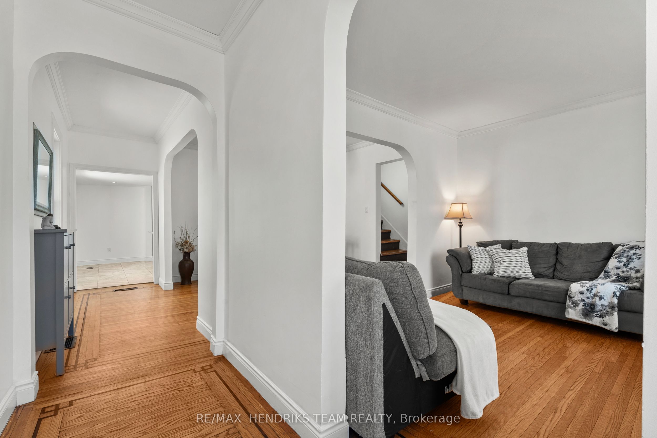 192 Wood Street E, Hamilton, ON L8L 3Z1 photo 5