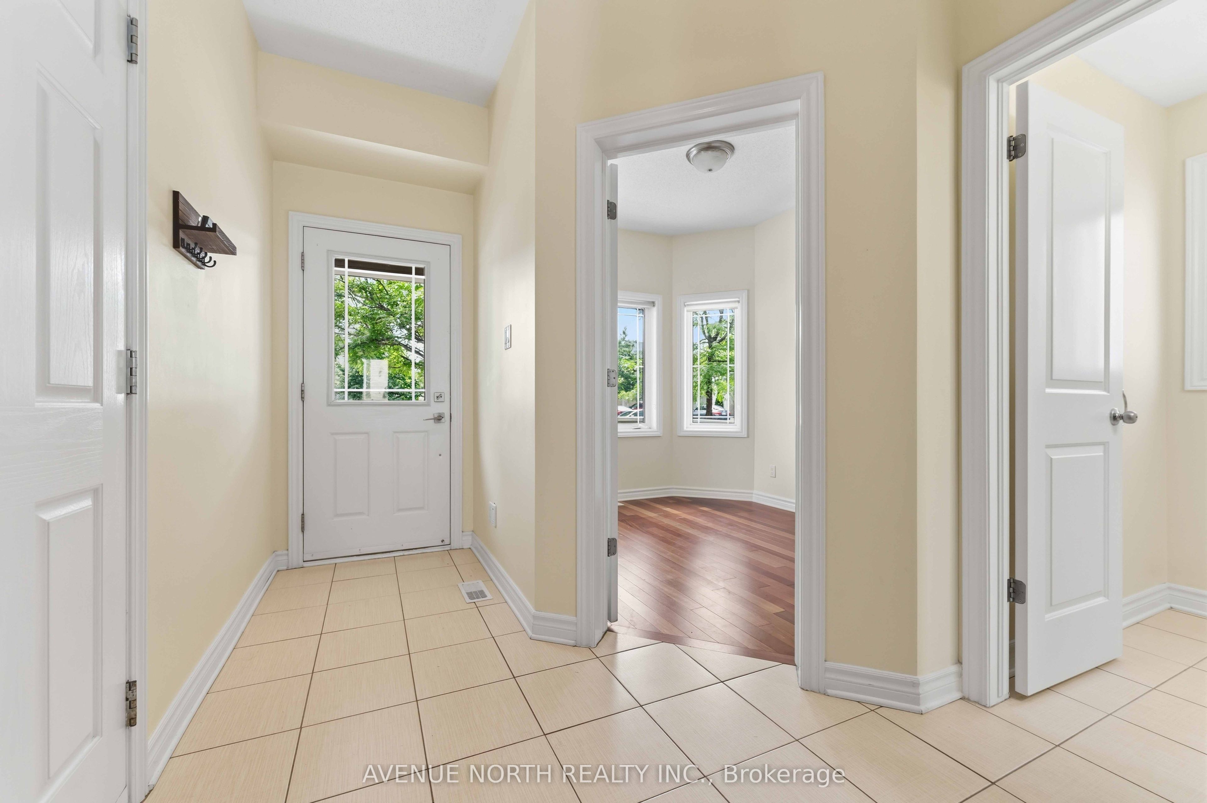 616 Paul Metivier Drive, Barrhaven, ON K2J 0X9 photo 3