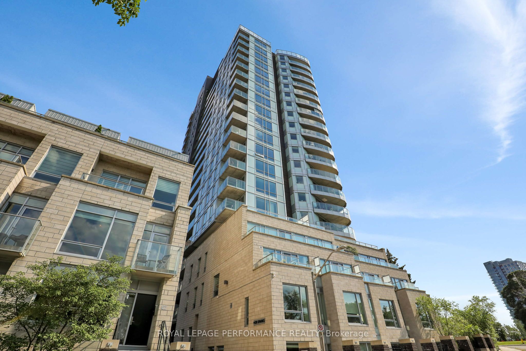 428 Sparks Street 1502, Ottawa Centre, ON K1R 0B3 photo 3