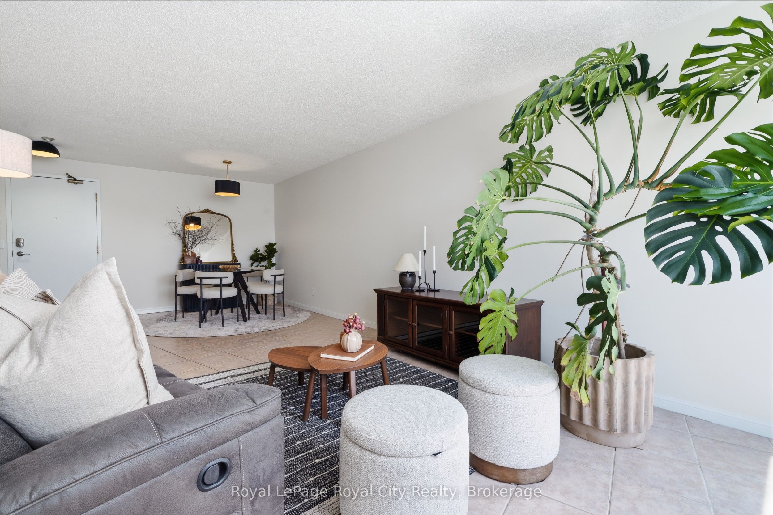 107 Bagot Street 610, Guelph, ON N1H 8H5 photo 5