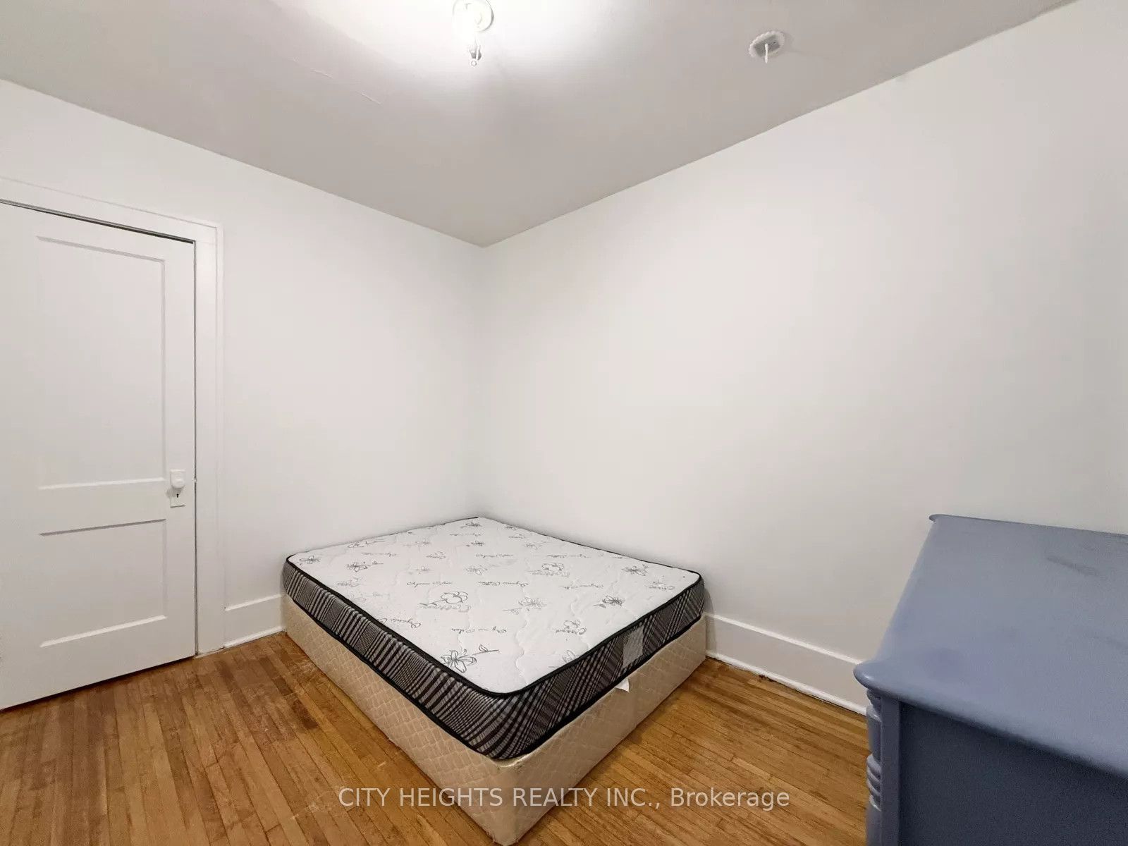1093 Howard Avenue 4, Windsor, ON N9A 1S6 photo 5