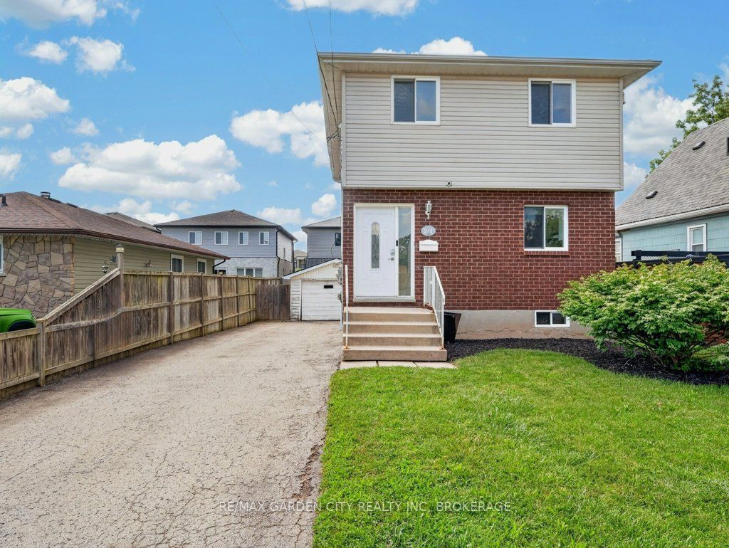 211 Morton Street S, Thorold, ON L2V 1C8
