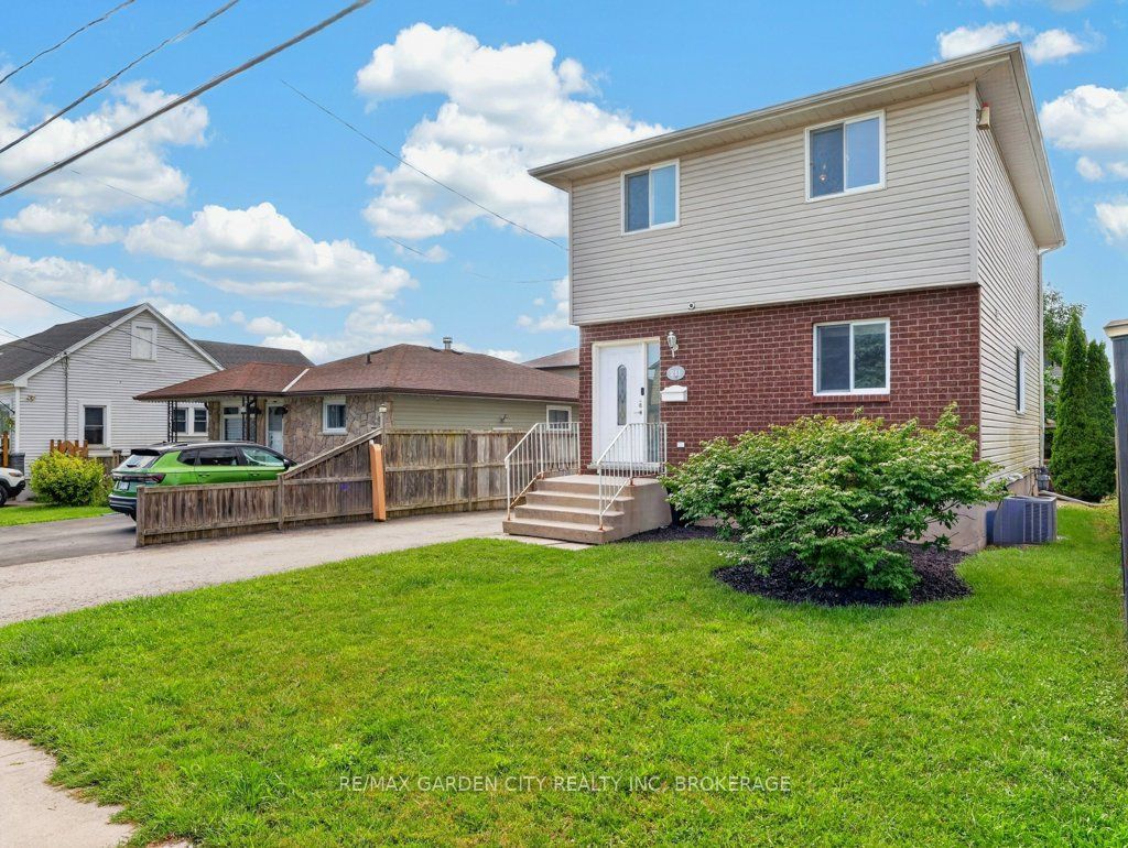 211 Morton Street S, Thorold, ON L2V 1C8 photo 3
