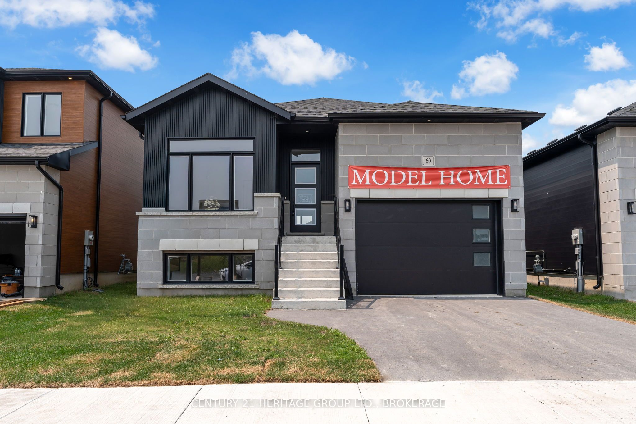 60 Dusenbury Drive, Loyalist, ON K0H 2H0