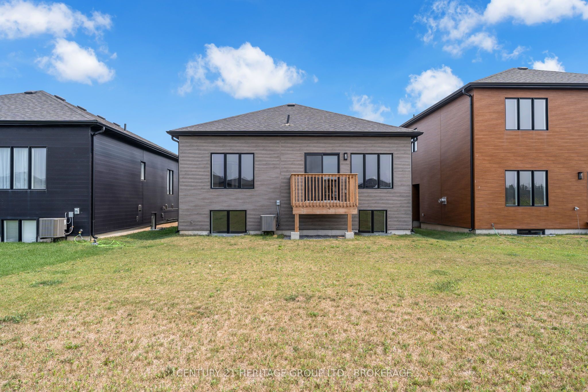 60 Dusenbury Drive, Loyalist, ON K0H 2H0 photo 2