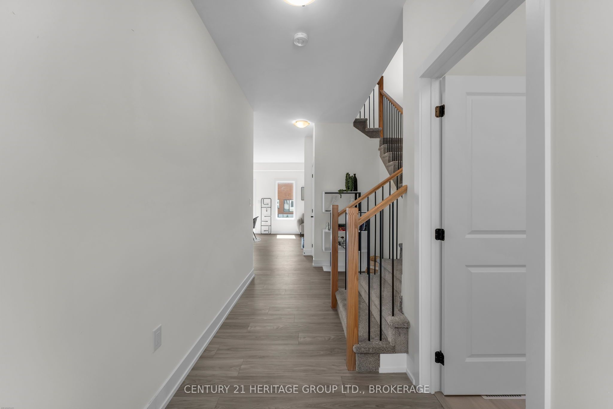 75 Creighton Drive, Loyalist, ON K0H 2H0 photo 4