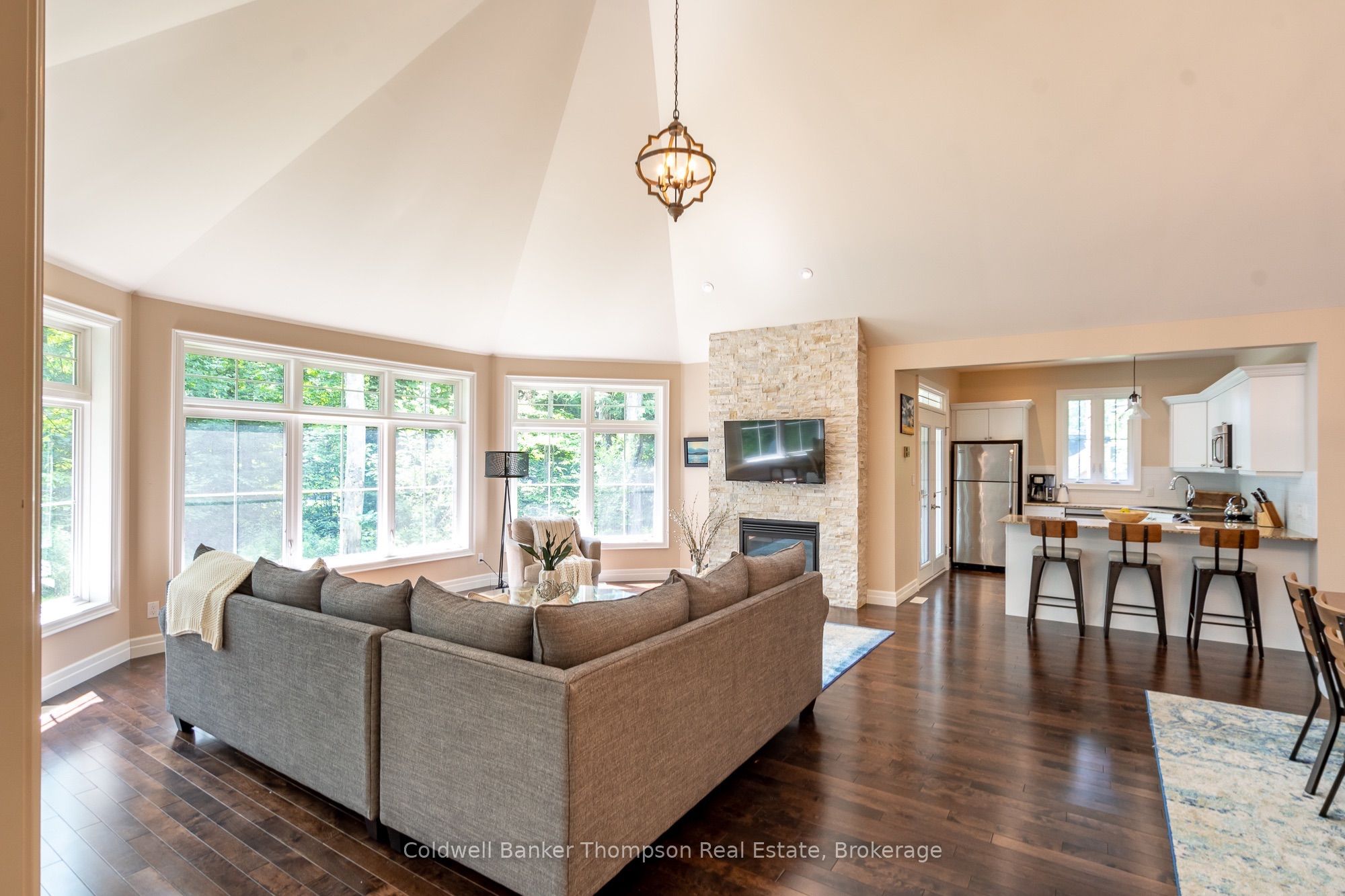 22 St Andrews Circle, Huntsville, ON P1H 1B1 photo 4