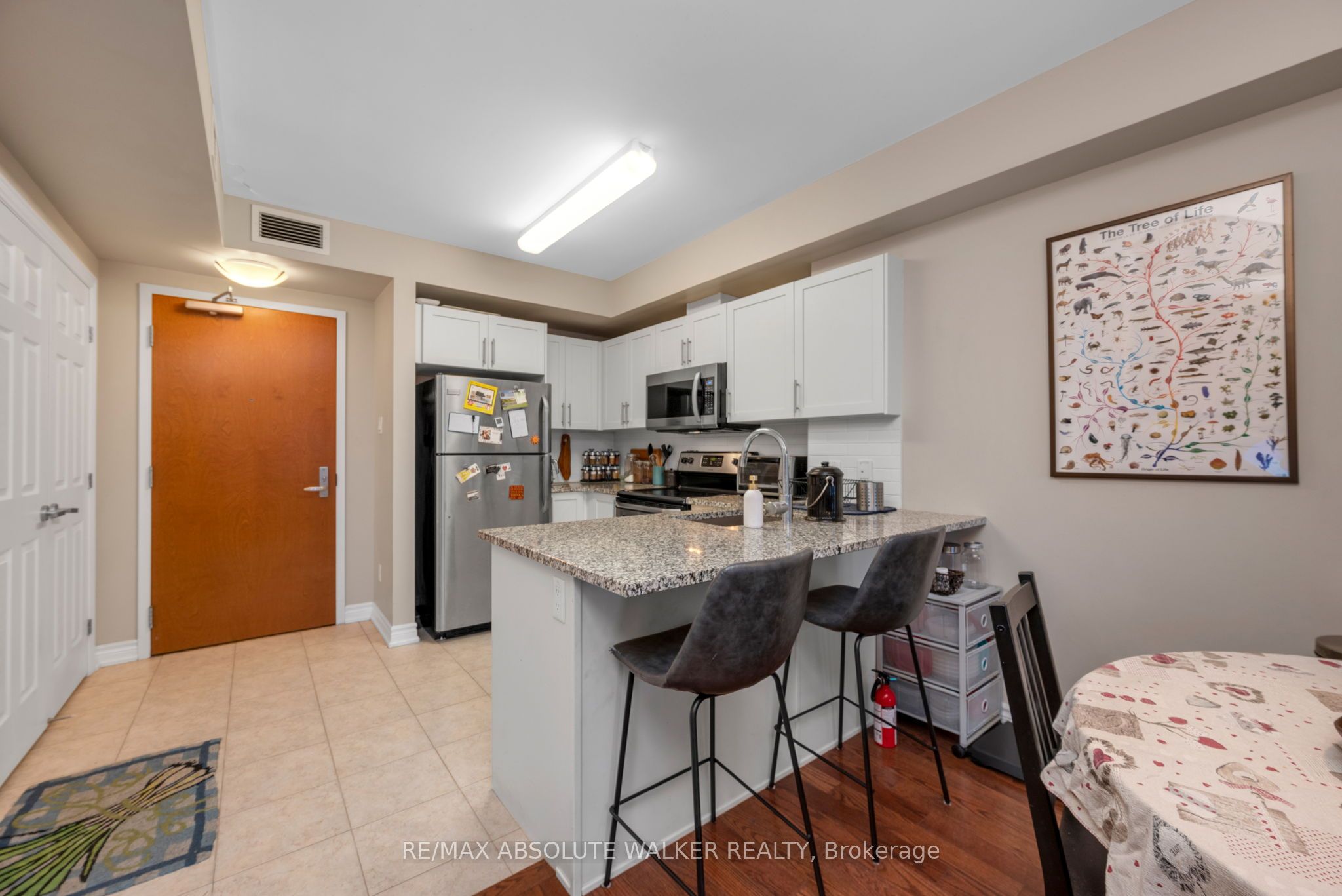 195 Besserer Street 1003, Lower Town - Sandy Hill, ON K1N 0B6 photo 2