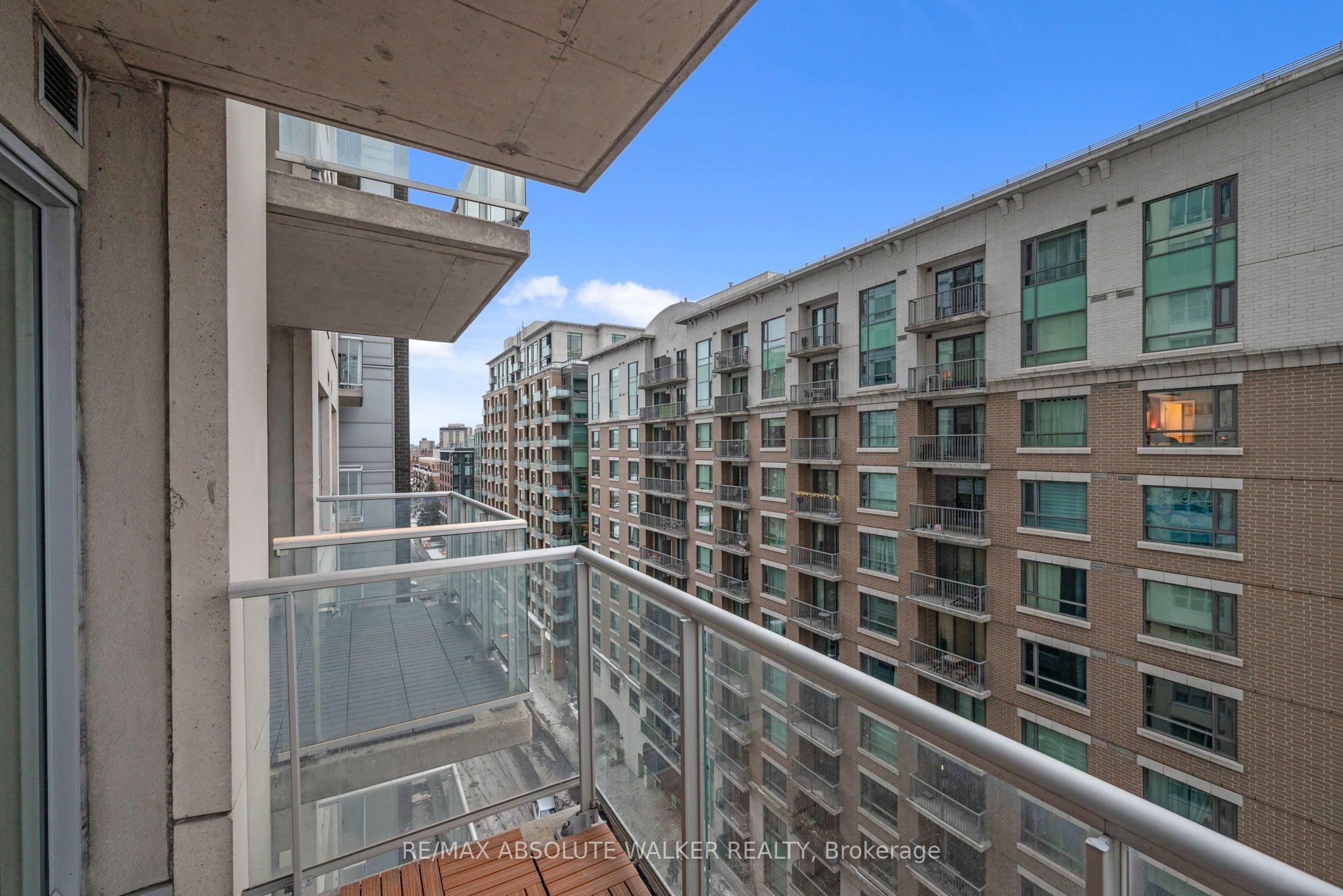 195 Besserer Street 1003, Lower Town - Sandy Hill, ON K1N 0B6 photo 3