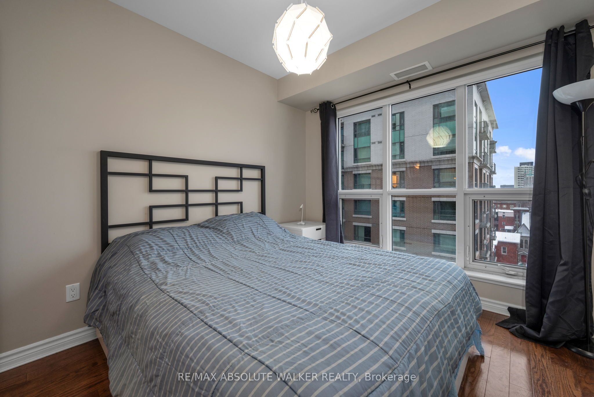 195 Besserer Street 1003, Lower Town - Sandy Hill, ON K1N 0B6 photo 4
