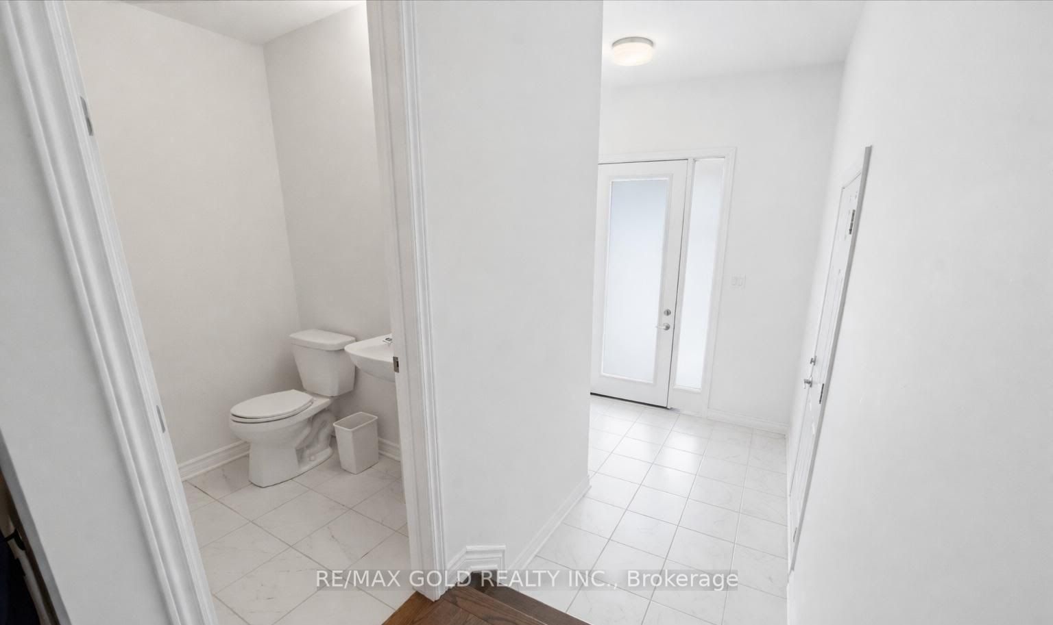 36 Jargeau Road S, Orleans - Convent Glen and Area, ON K1C 1T1 photo 4