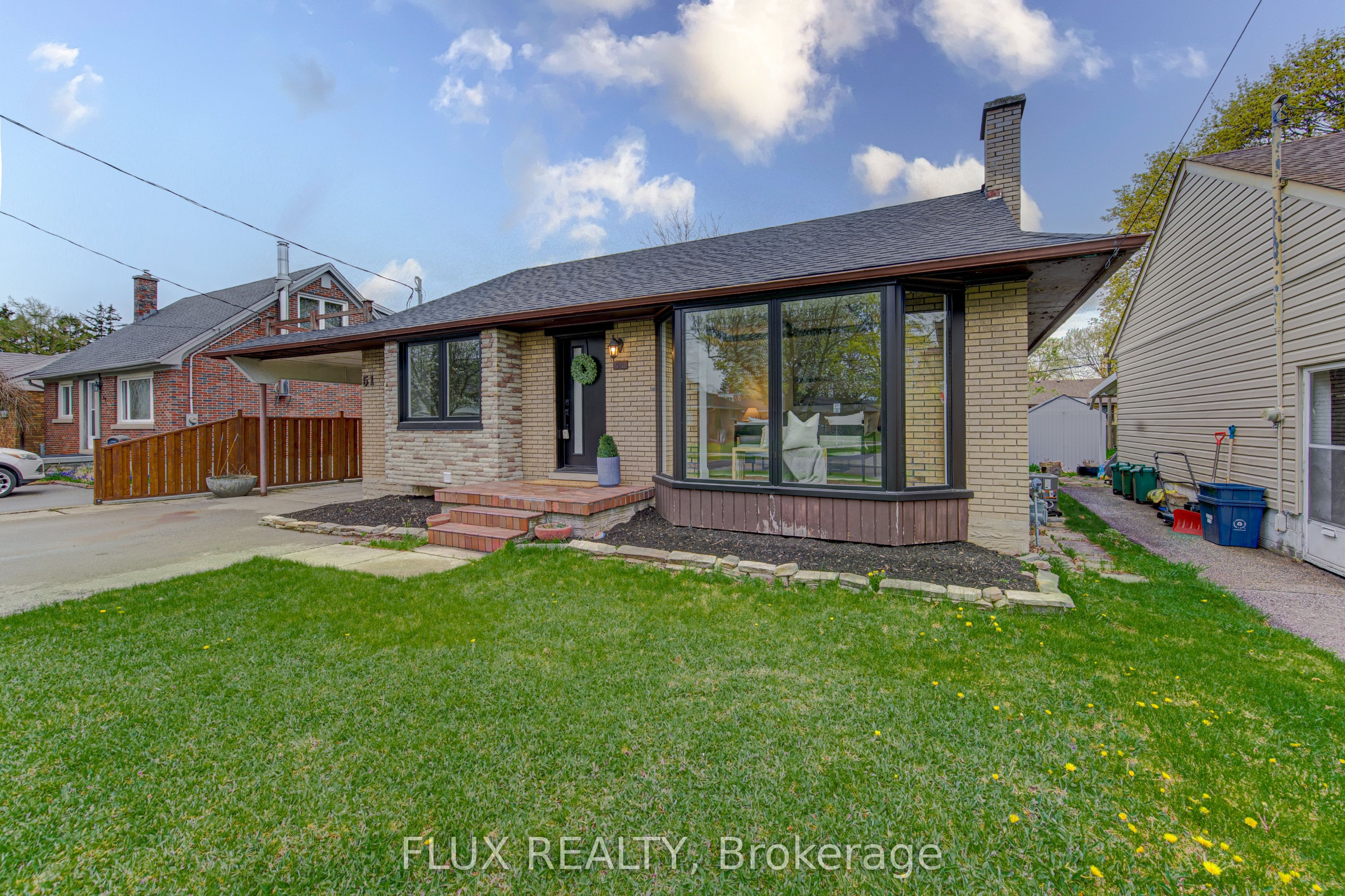 51 Rosemount Drive, Kitchener, ON N2B 1P9 photo 2