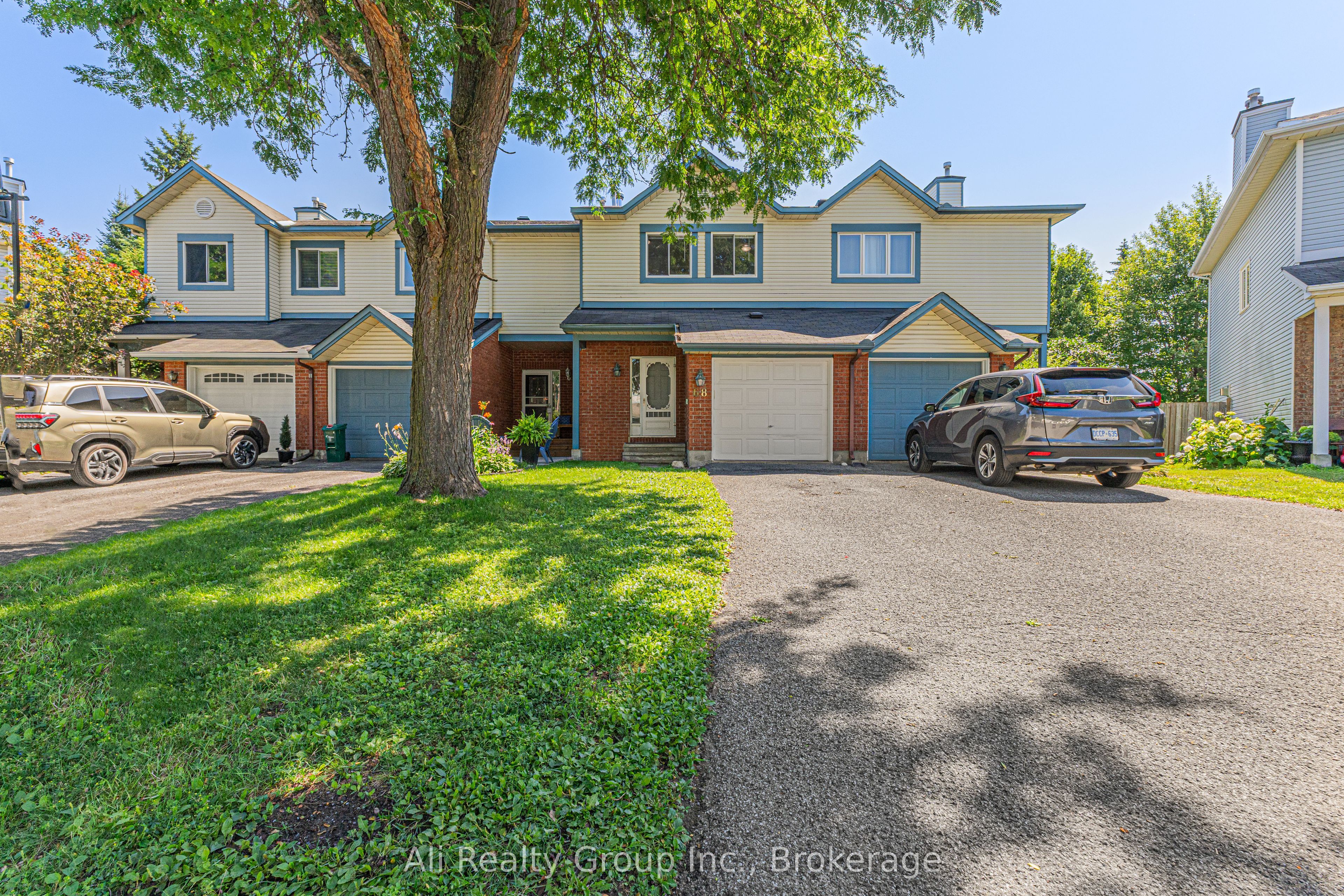68 Piper Crescent, Kanata, ON K2K 2S9
