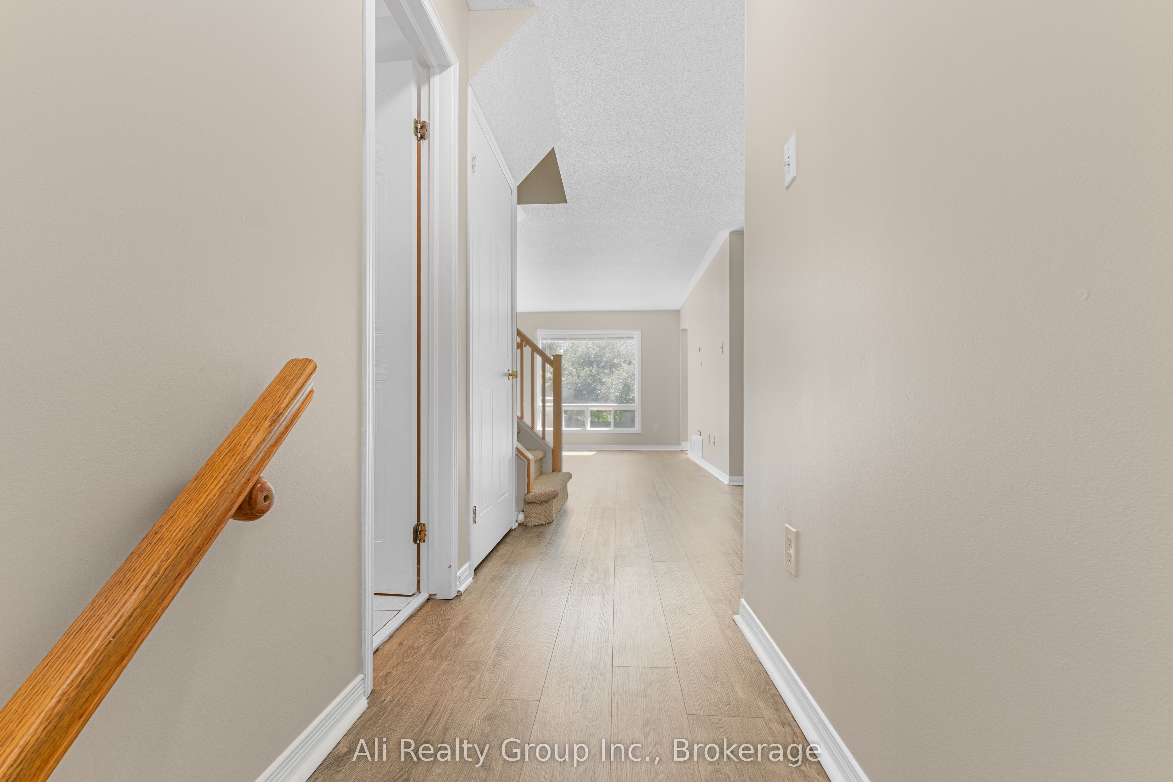 68 Piper Crescent, Kanata, ON K2K 2S9 photo 5