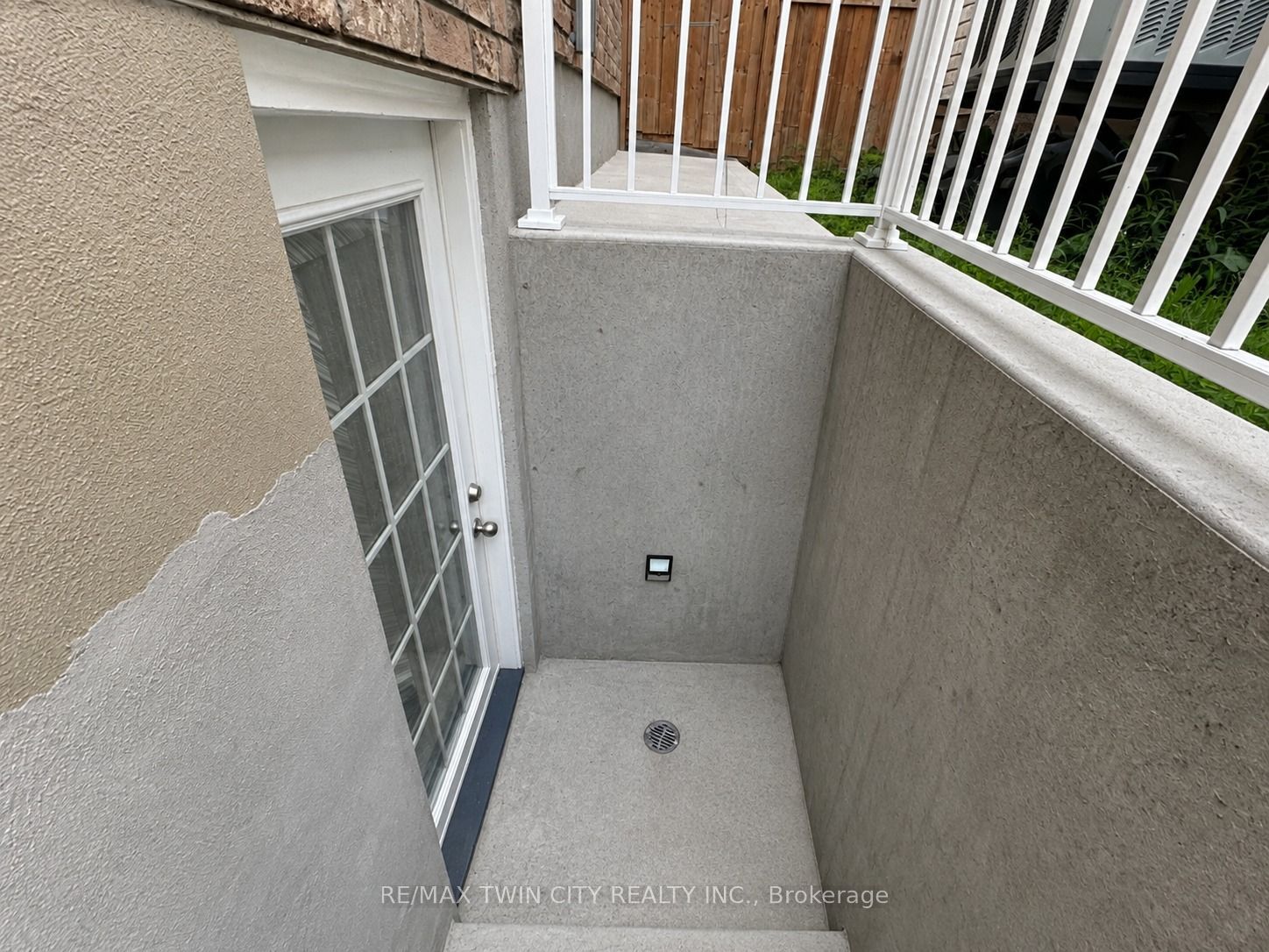166 Ladyslipper Drive Basement, Waterloo, ON N2V 0A9 photo 3