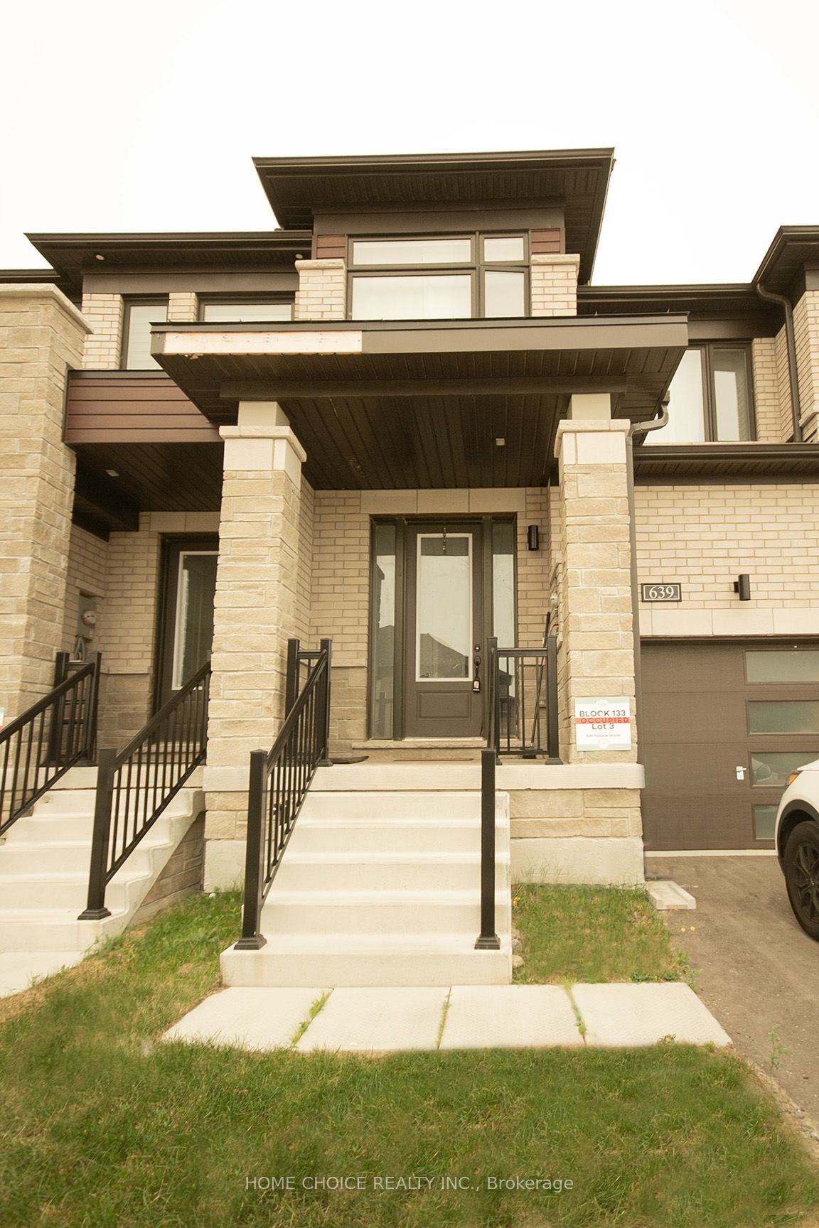 639 Pollock Grove E, Peterborough, ON K9K 0J6