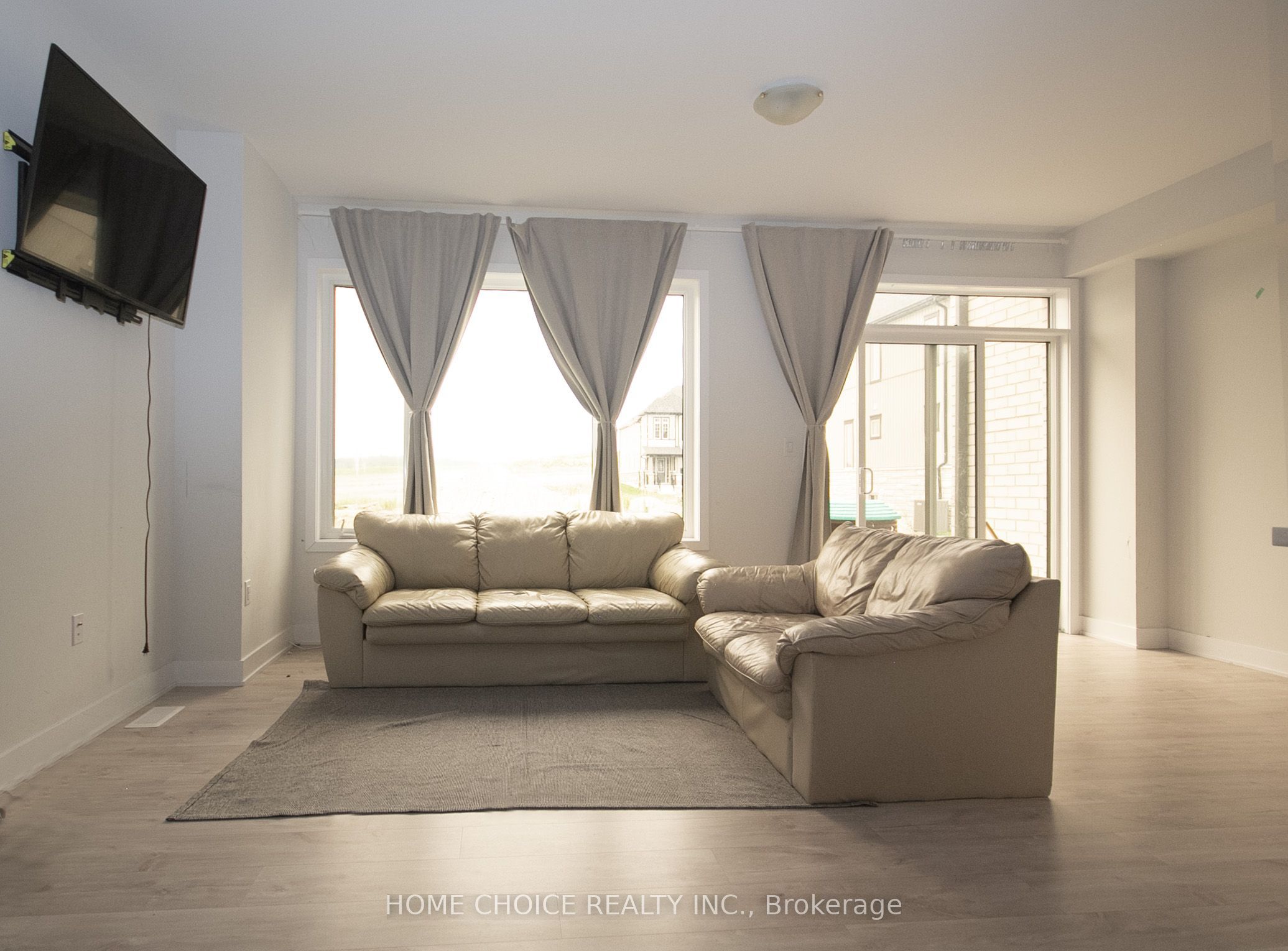 639 Pollock Grove E, Peterborough, ON K9K 0J6 photo 5