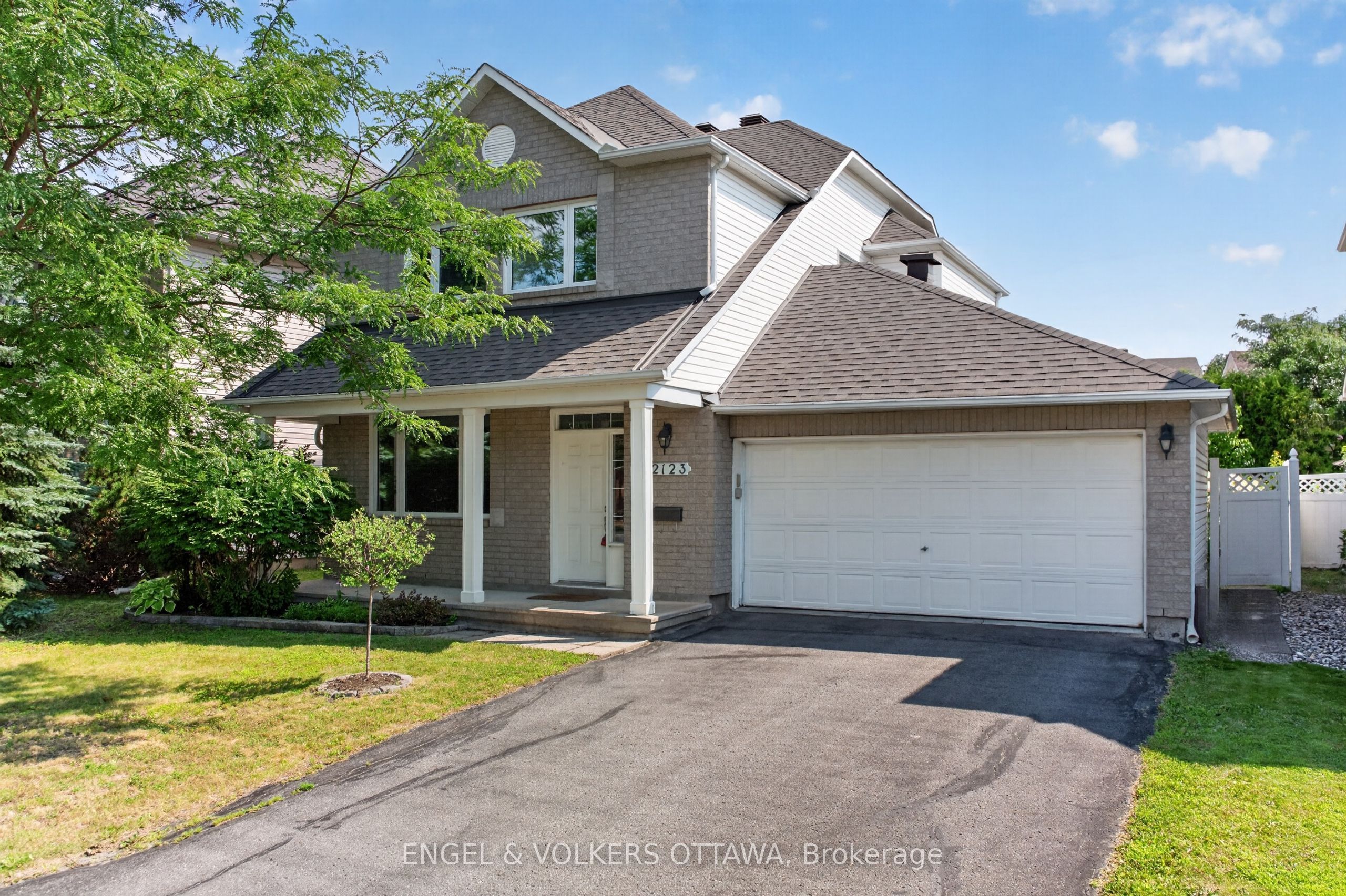 2123 Esprit Drive, Orleans - Cumberland and Area, ON K4A 4K2 photo 2