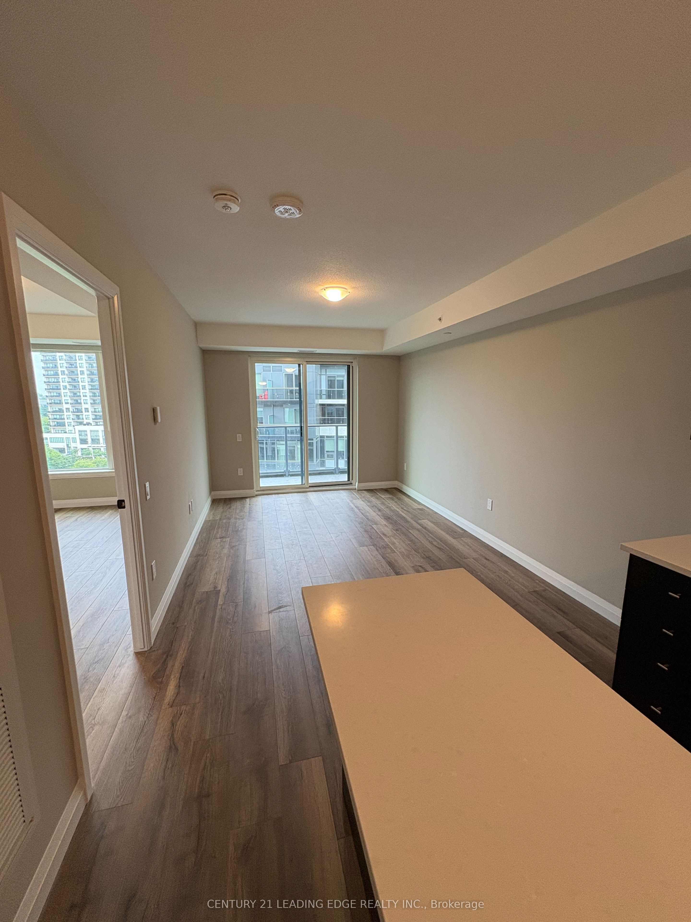 93 Arthur Street 908, Guelph, ON N1E 0S6