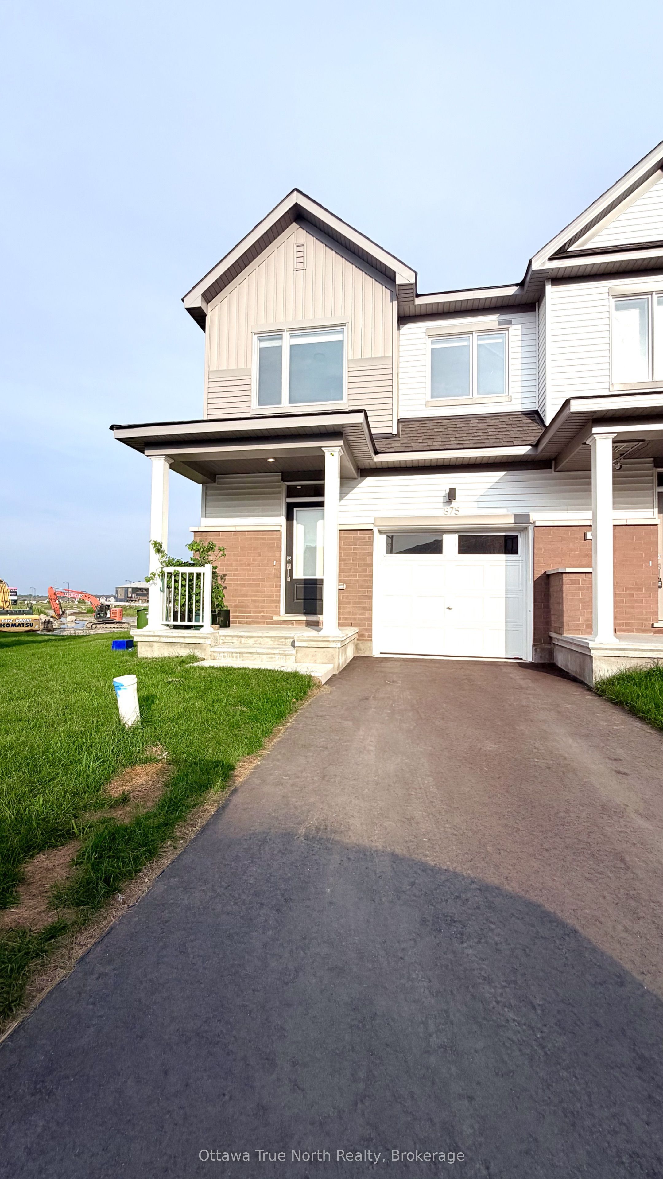 875 Andesite Terrace, Barrhaven, ON K2J 7H5 photo 2