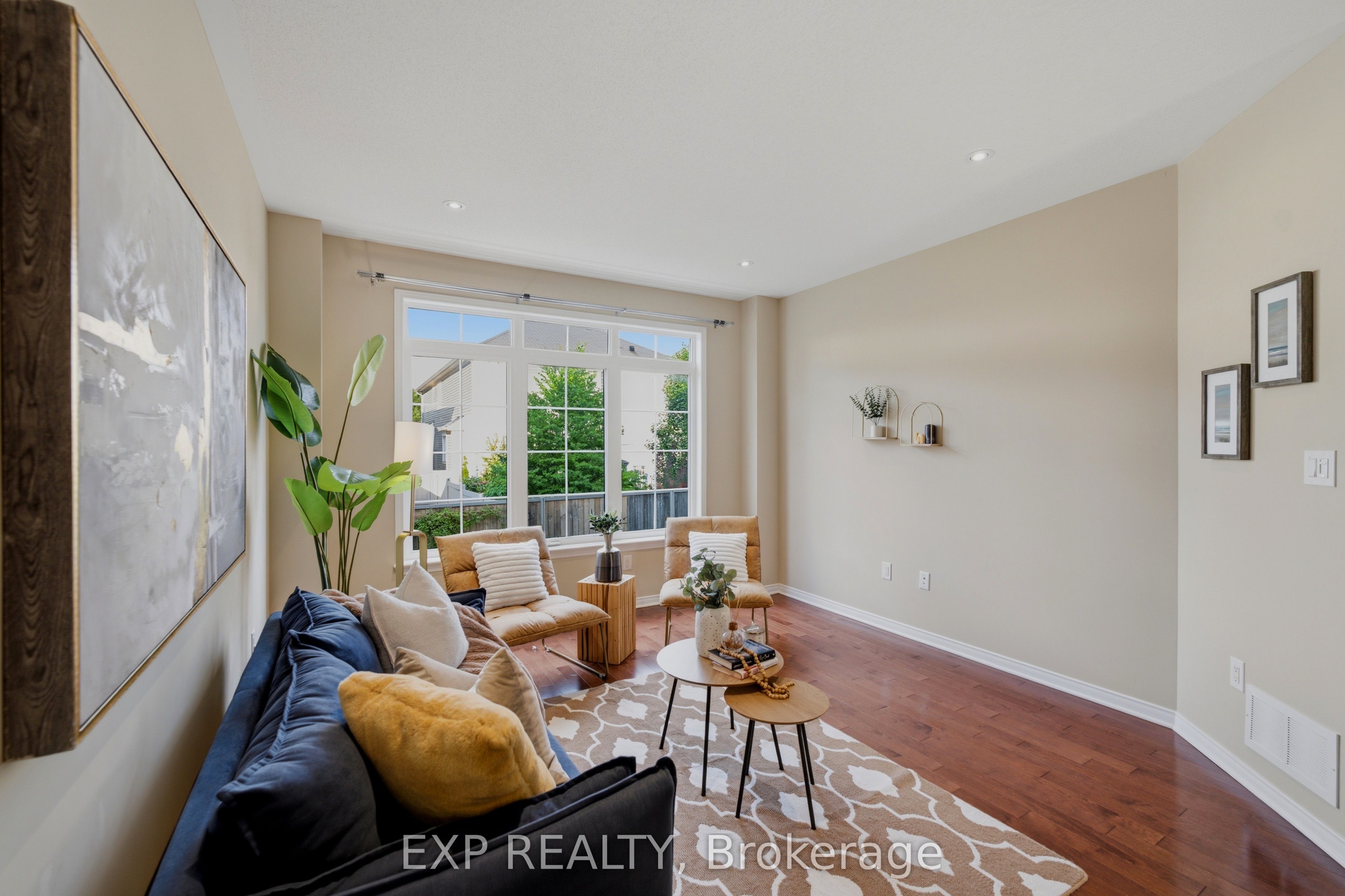 118 Laramie Crescent, Barrhaven, ON K2J 5Z8 photo 4