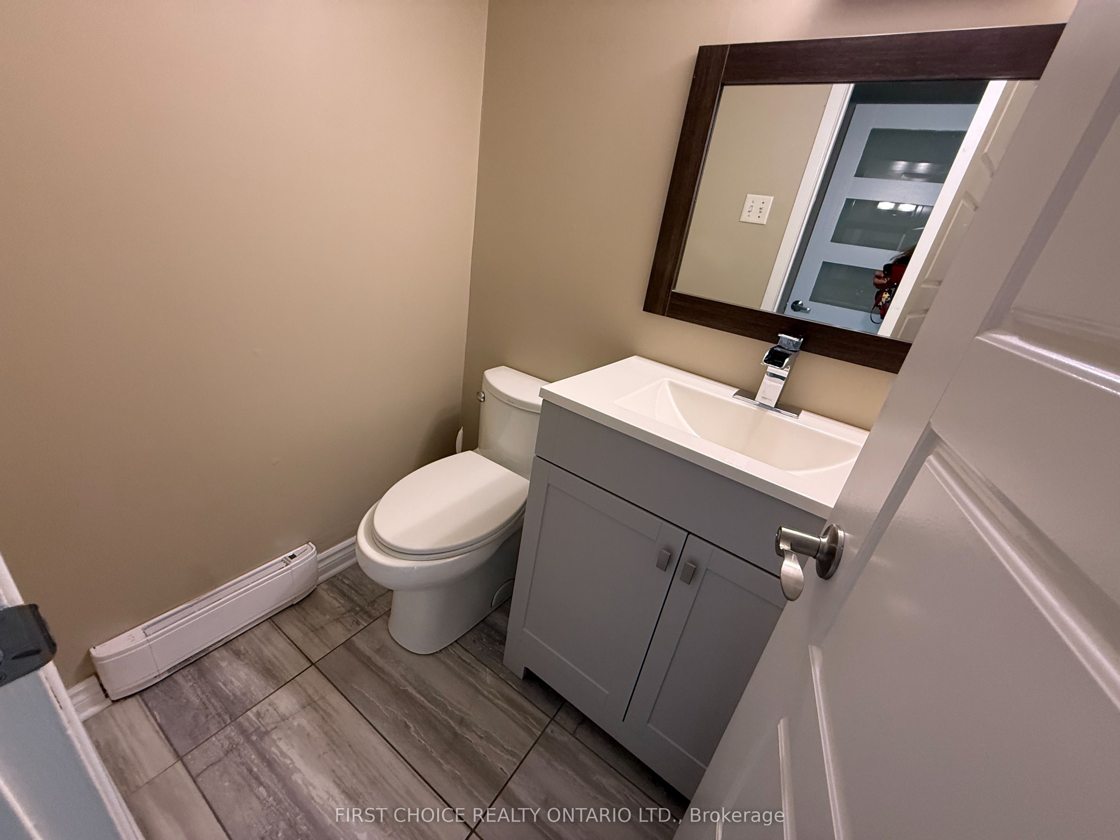 32 Appleby Private N, Mooneys Bay - Carleton Heights and Area, ON K2C 3P4 photo 4