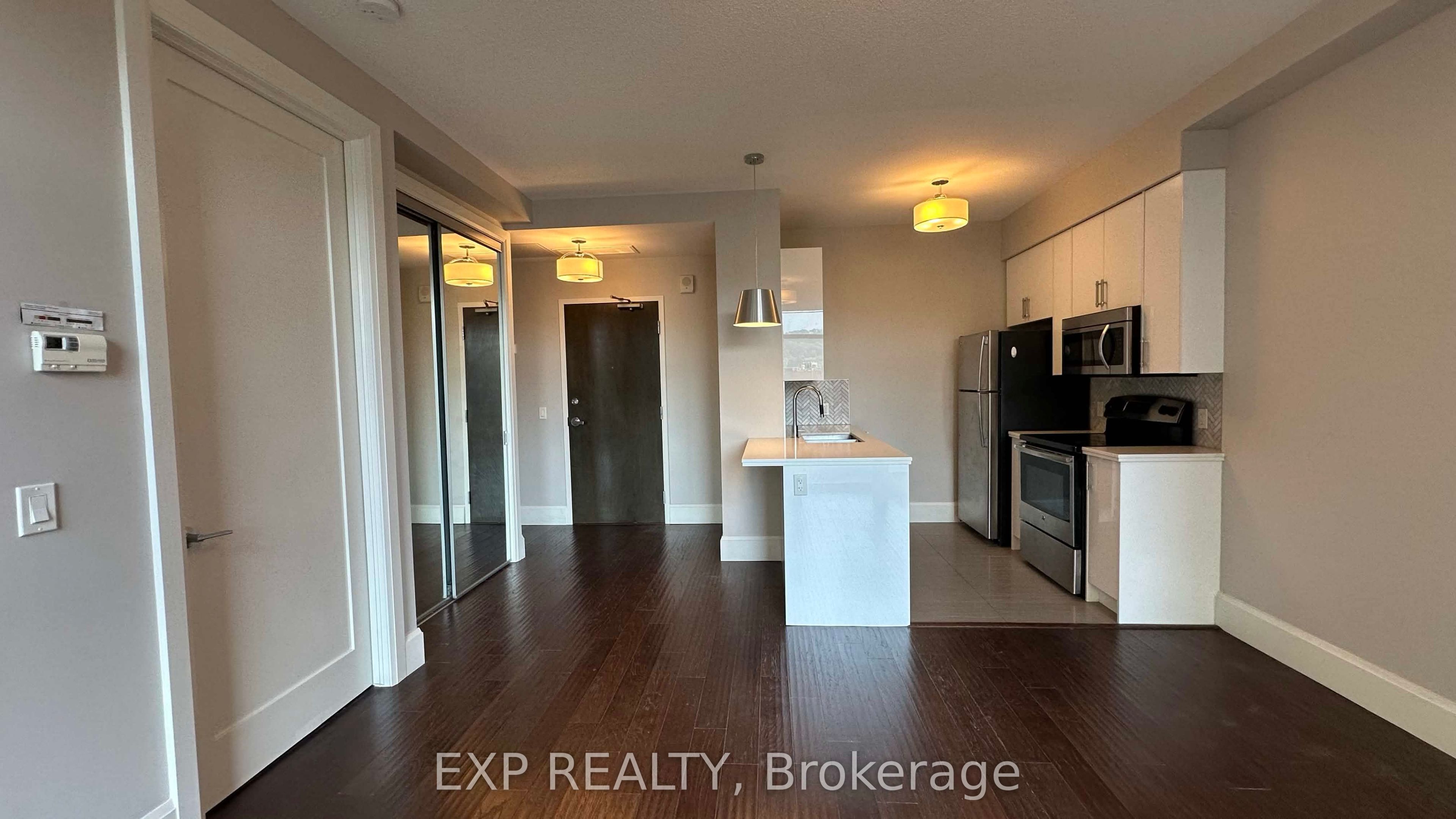 112 King Street E 512, Hamilton, ON L8N 0A9 photo 4