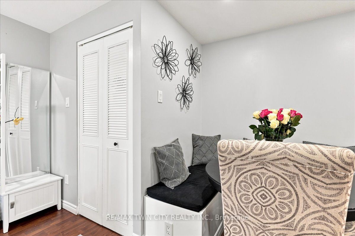 65 GLAMIS Road, Cambridge, ON N1R 6W4 photo 5
