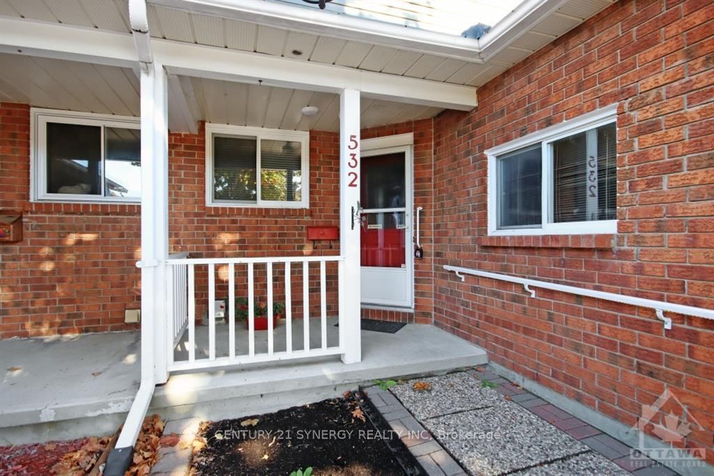 532 POCONO Crescent, Orleans - Cumberland and Area, ON K4A 1S2 photo 2