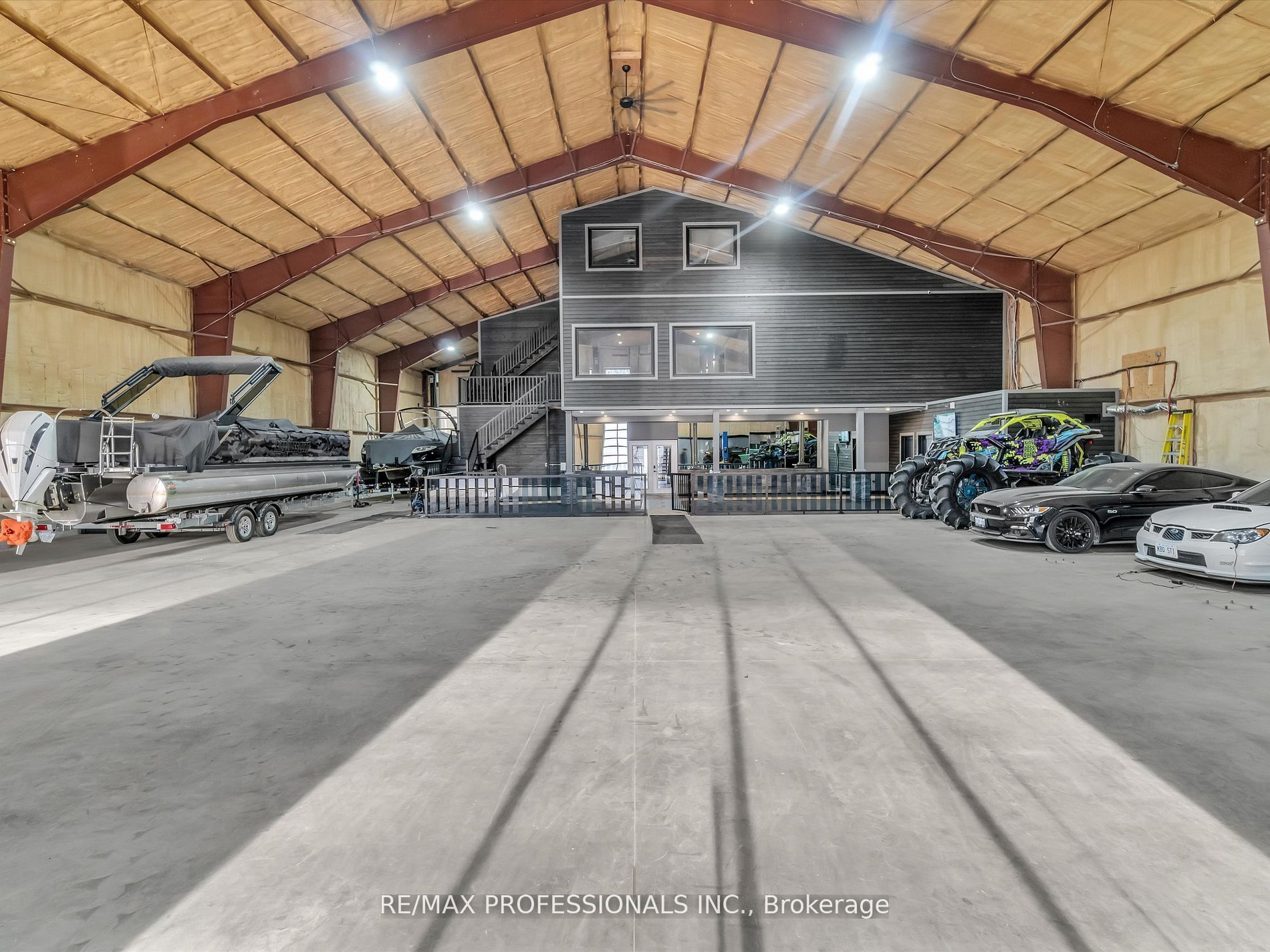 2320 Highway 117, Lake of Bays, ON P0B 1A0 photo 3