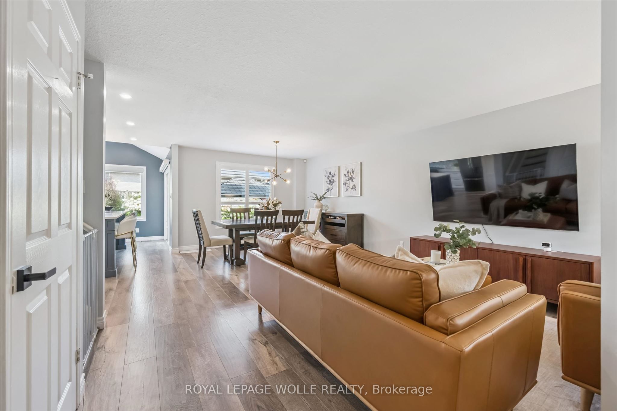 109 Rush Meadow Street, Kitchener, ON N2R 1T3 photo 4