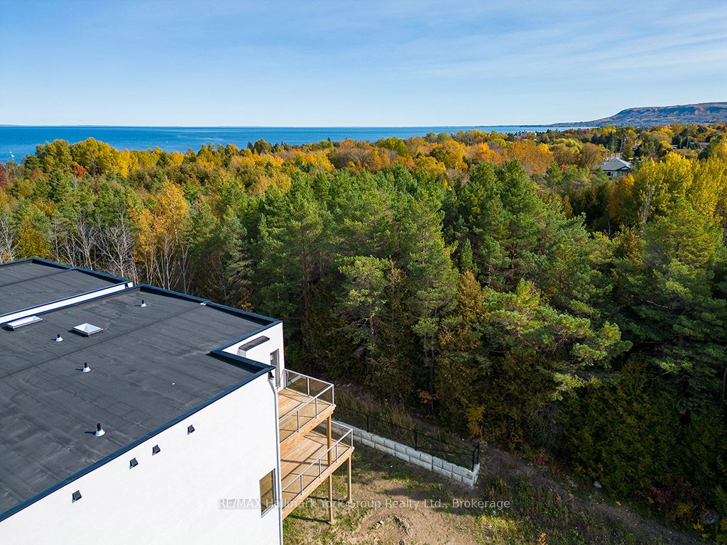 23 Waterview Lane, Blue Mountains, ON N0H 2P0