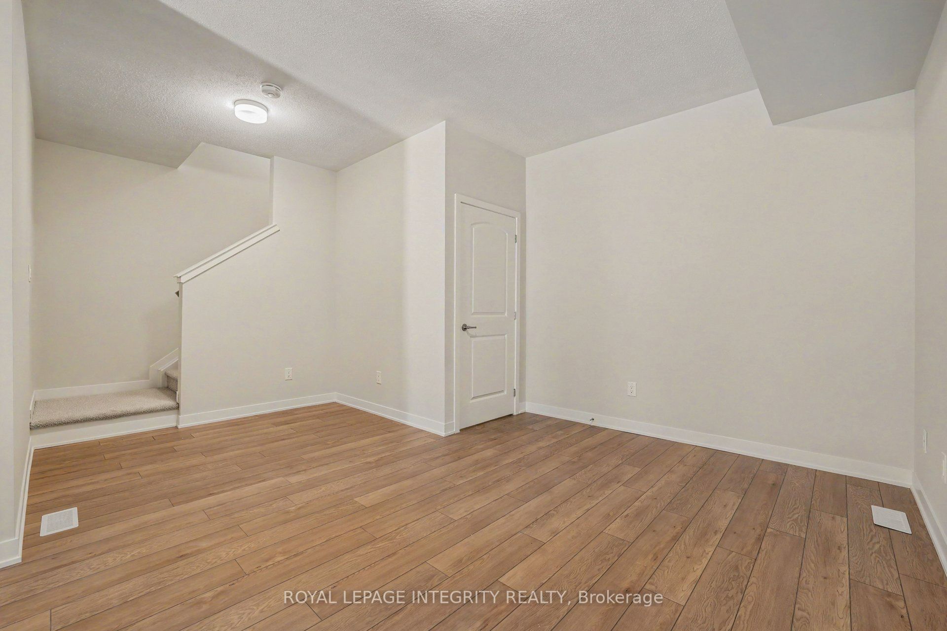 825 Demulcent Lane, Kanata, ON K2W 0P1 photo 3
