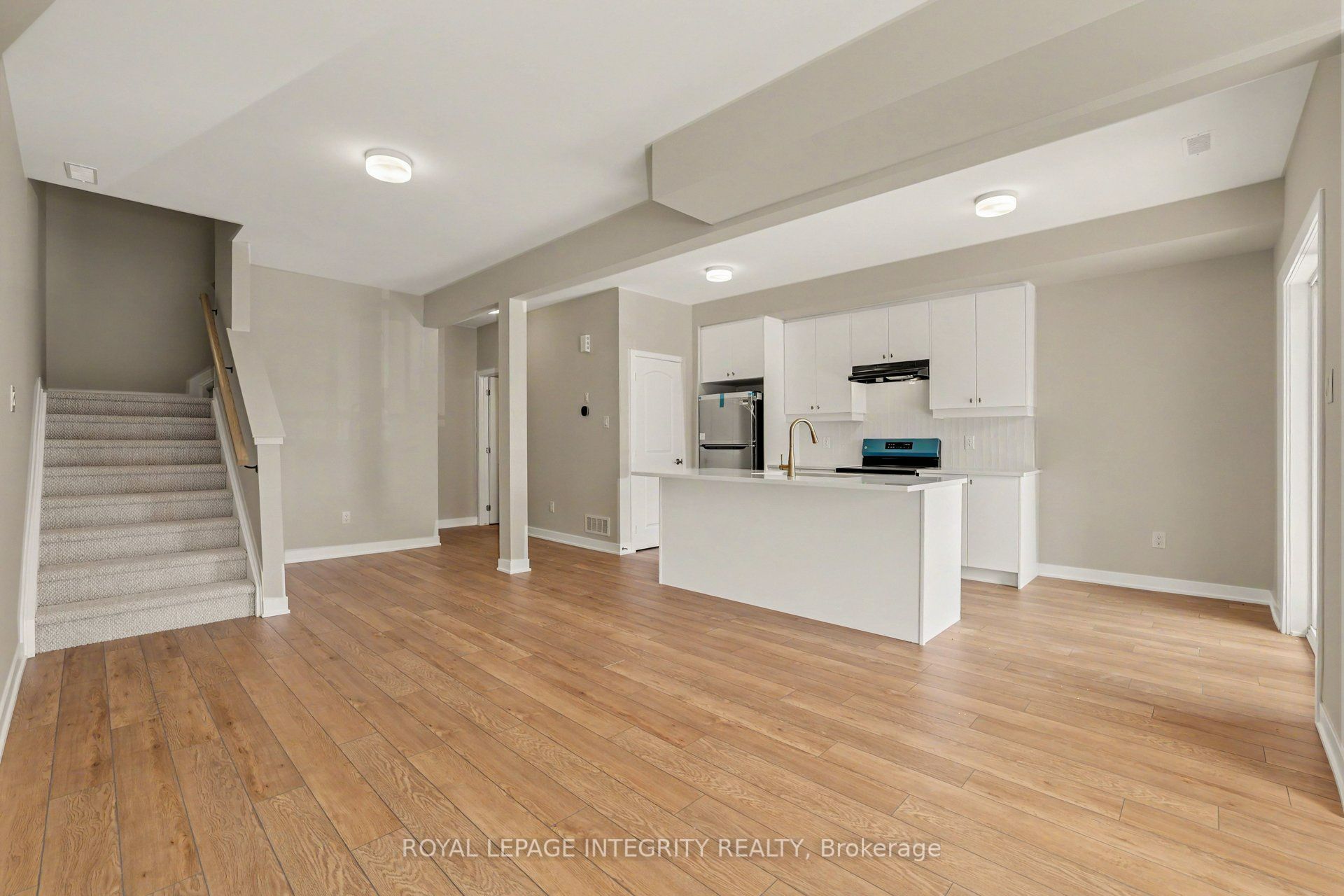 825 Demulcent Lane, Kanata, ON K2W 0P1 photo 5