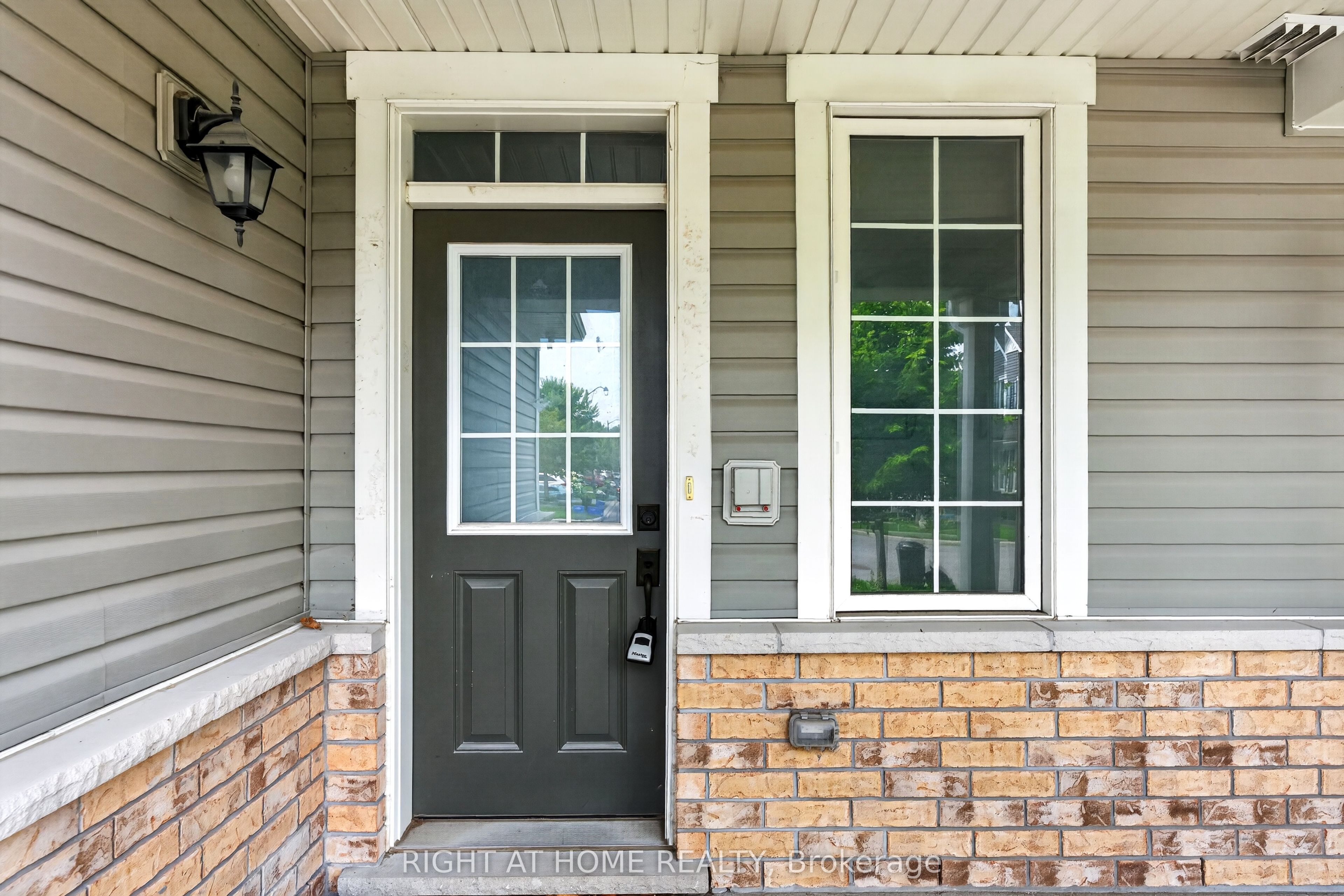 116 Conifer Creek Circle, Kanata, ON K2M 0M2 photo 3