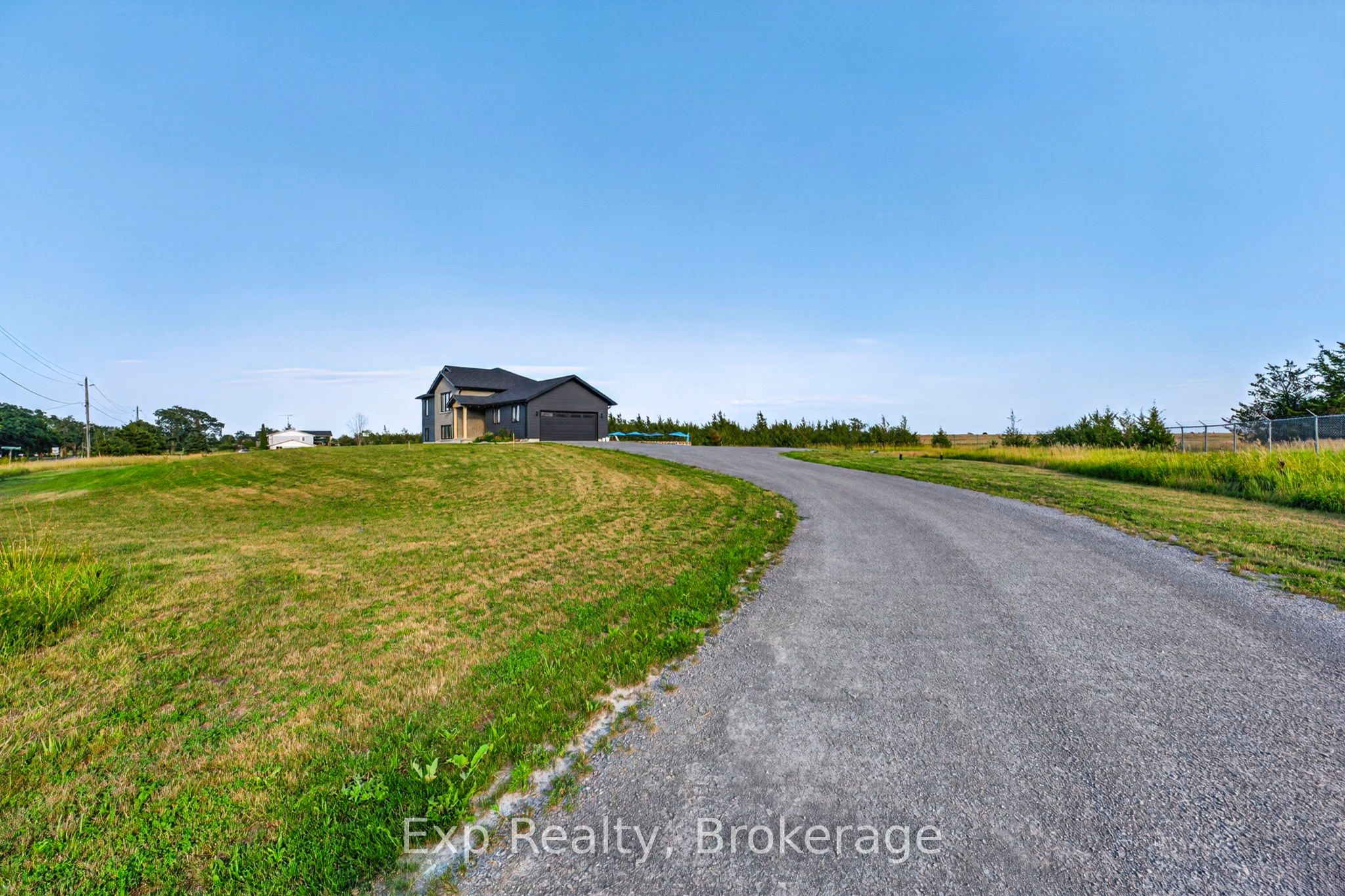 3300 County Road 2 Road, Prince Edward County, ON K0K 1G0 photo 3