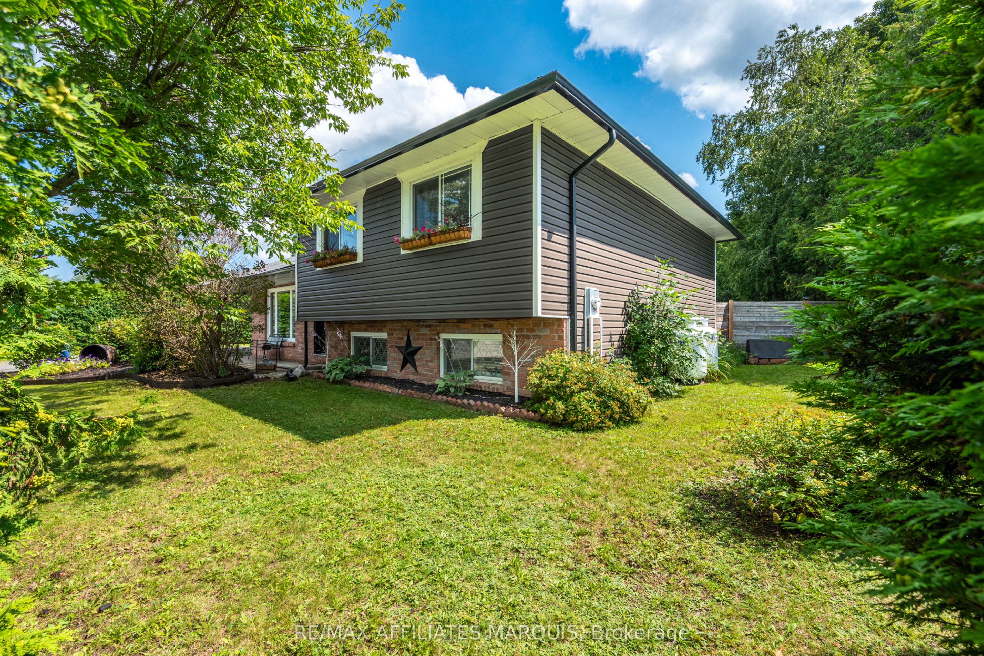 3 Sunset Drive, Rideau Lakes, ON K7A 4S5 photo 4