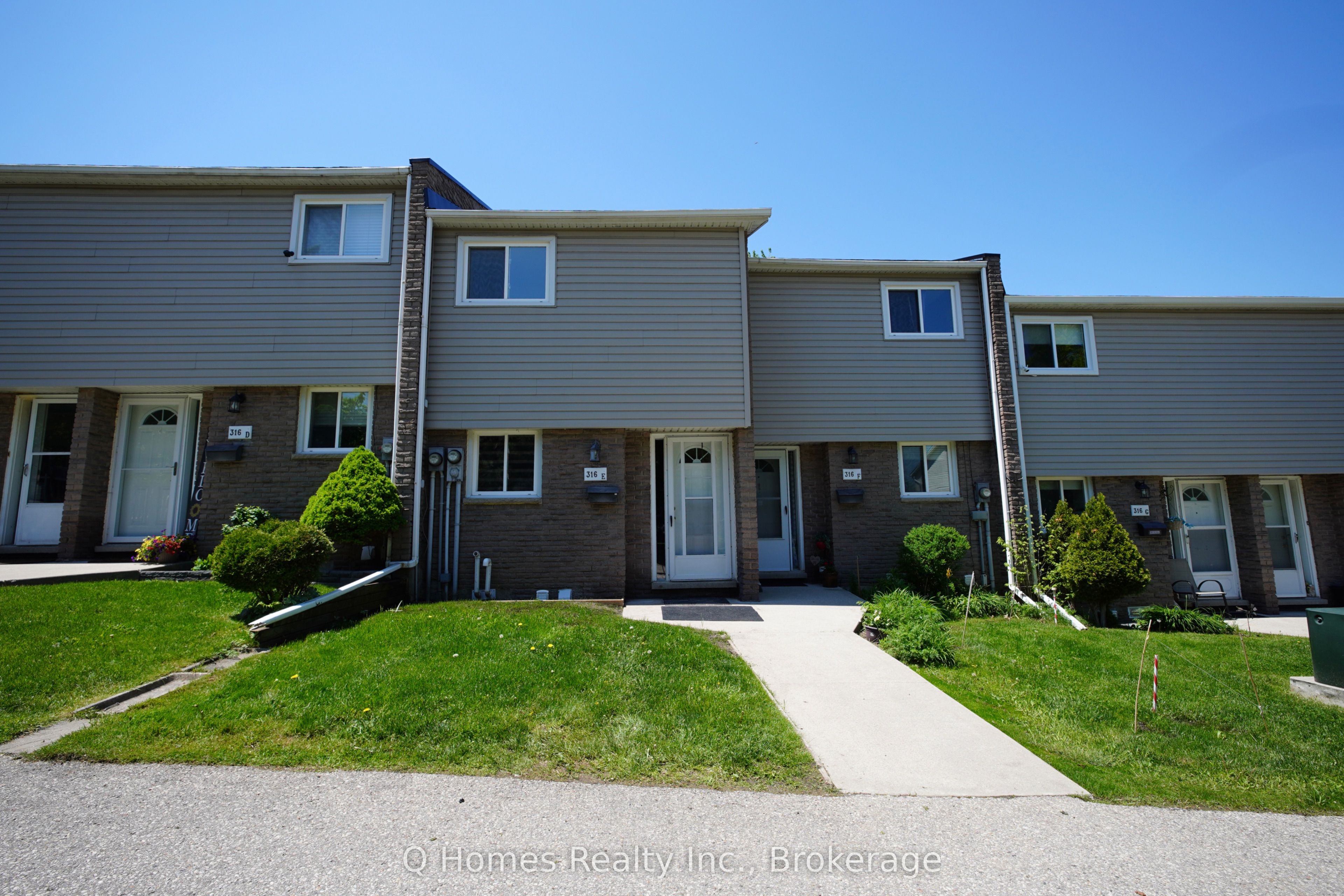 316E Bluevale Street N, Waterloo, ON N2J 4G3