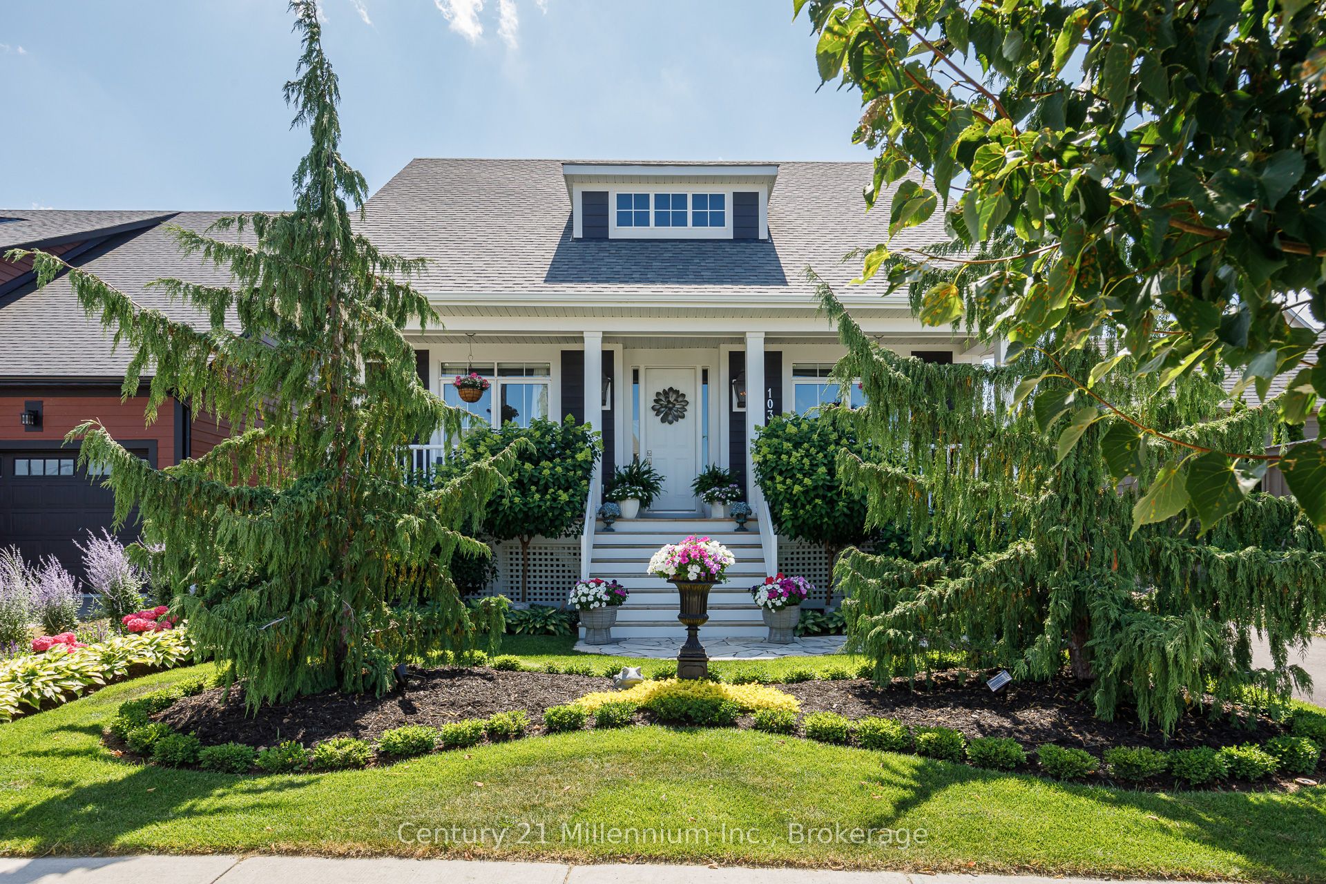 103 White Oak Crescent, Blue Mountains, ON L9Y 0Z3 photo 2