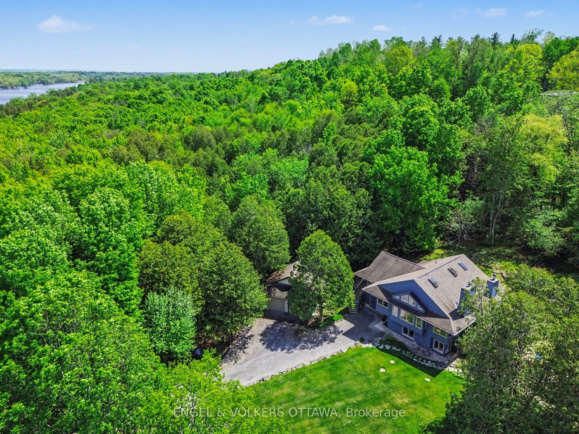 4637 Northwoods Drive, Constance Bay - Dunrobin - Kilmaurs - Woodlawn, ON K0A 3M0 photo 4