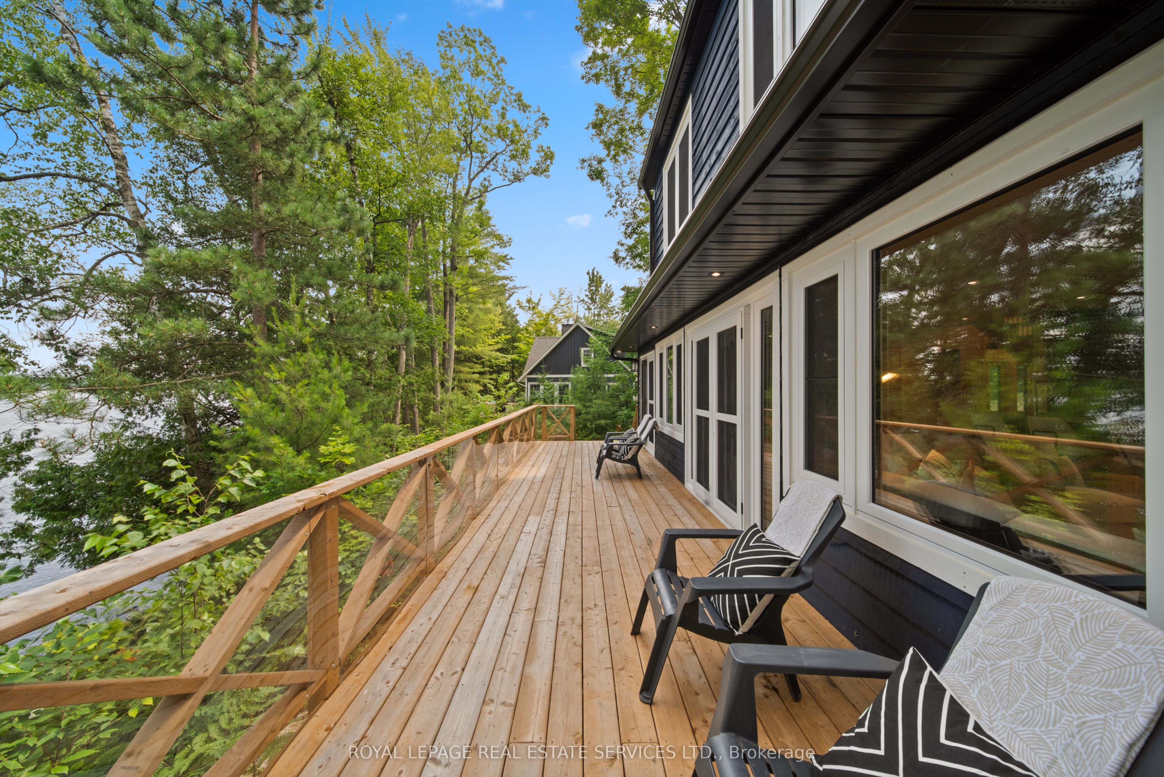 1024 Lidsley Road, Muskoka Lakes, ON P1P 1R2 photo 2