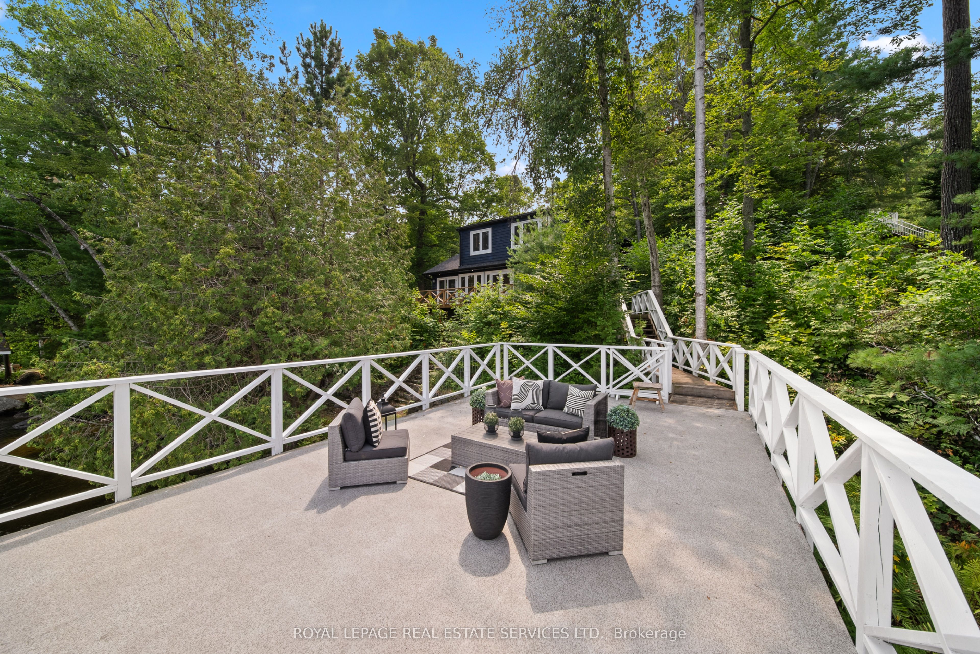 1024 Lidsley Road, Muskoka Lakes, ON P1P 1R2 photo 4