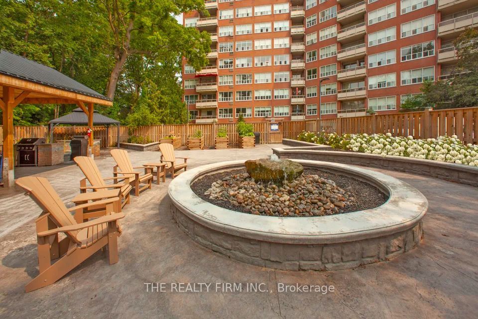 10 BEECHWOOD Place 801, London South, ON N6C 1H7