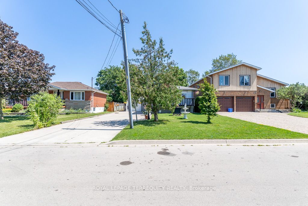 134 Homeside Avenue, Hamilton, ON L8G 3H1 photo 4
